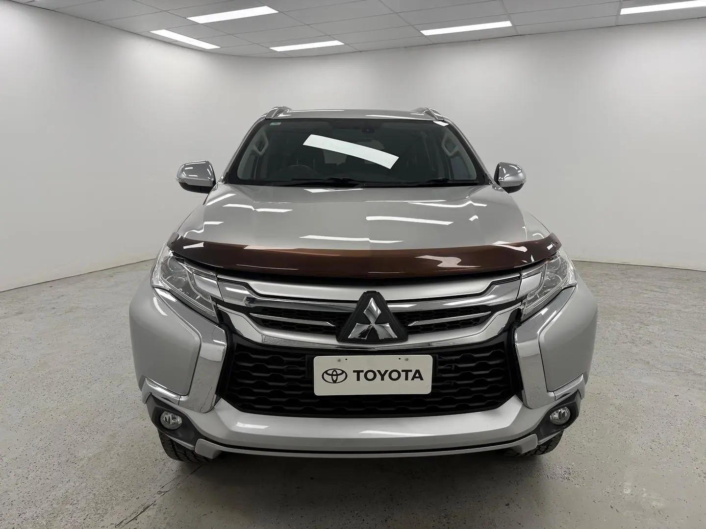 2016 Mitsubishi Pajero Sport Gallery Image 31