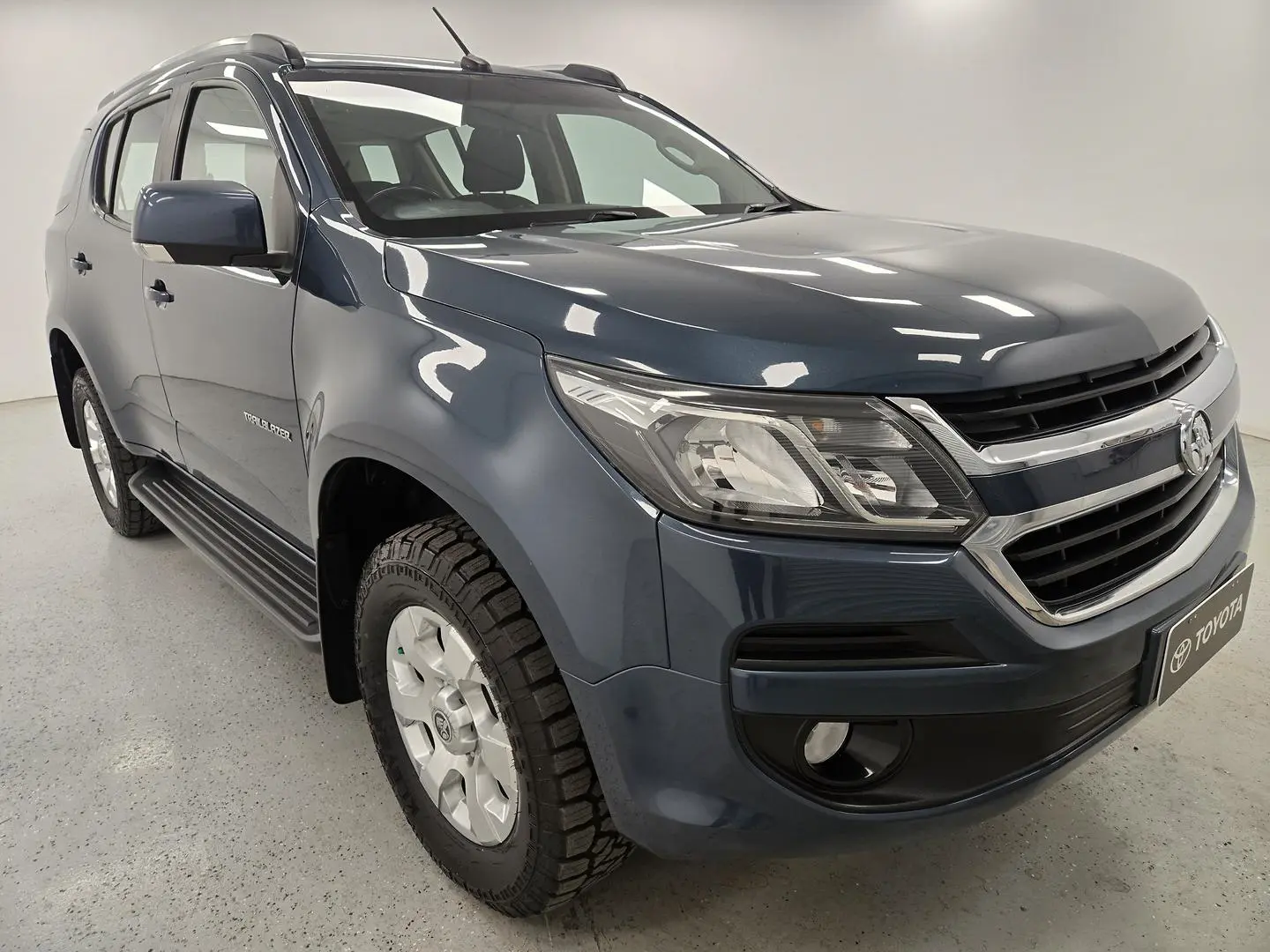 2016 Holden Trailblazer Gallery Image 1