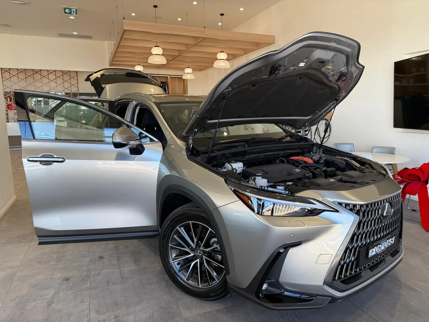2025 Lexus NX Gallery Image 21