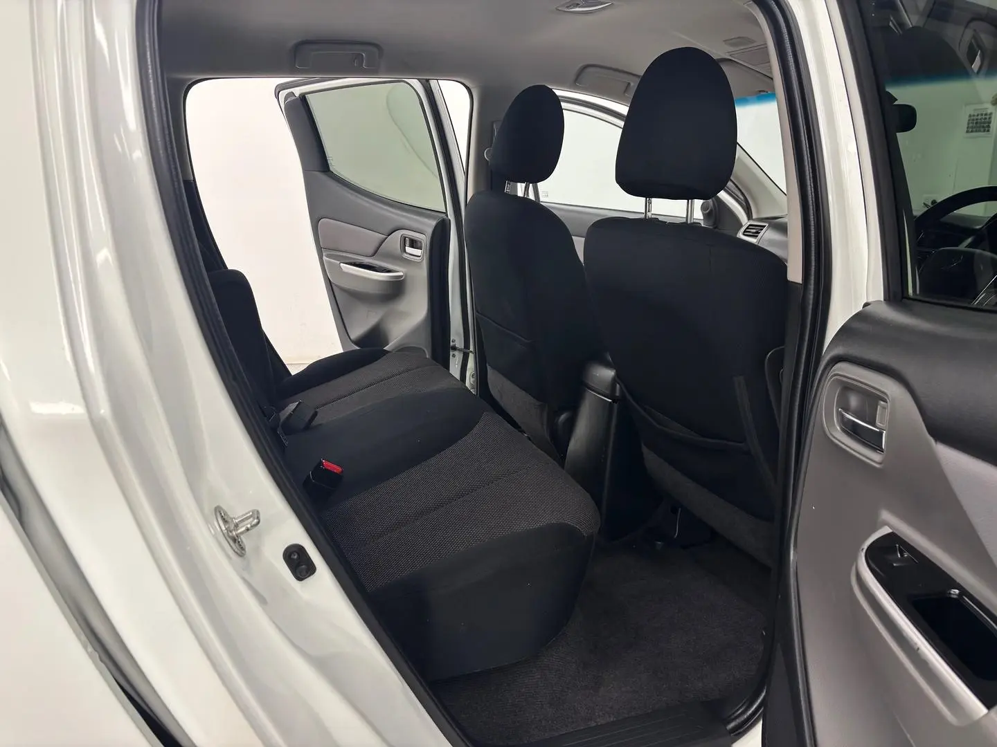 2017 Mitsubishi Triton Gallery Image 20