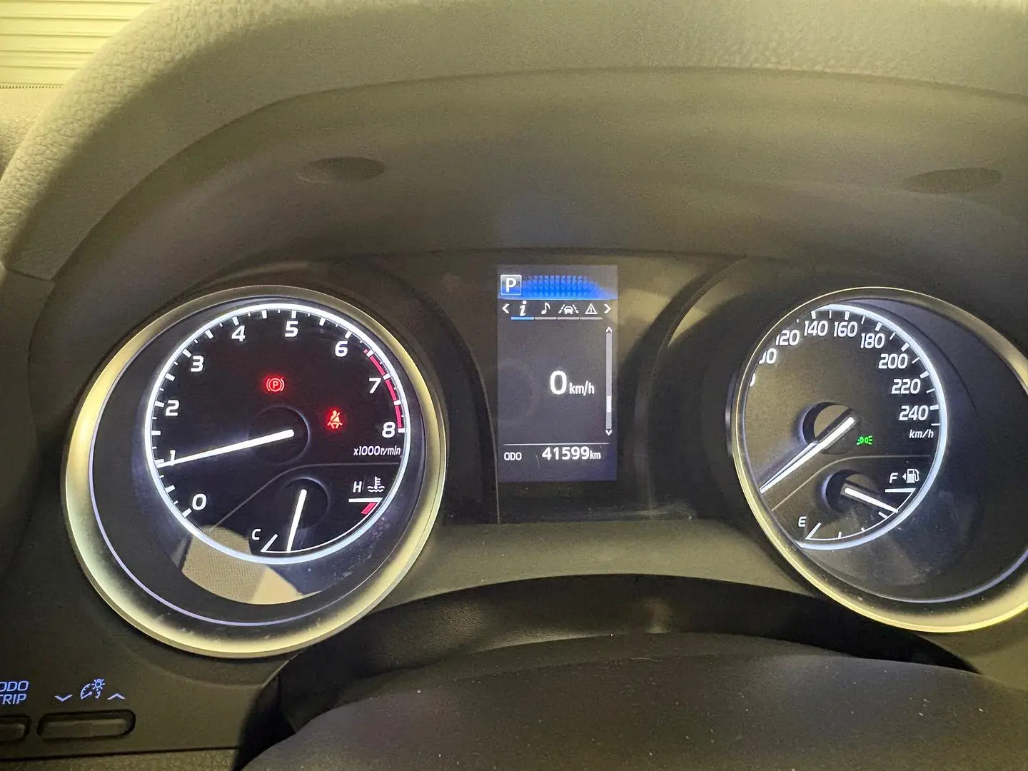 2019 Toyota Camry Gallery Image 25