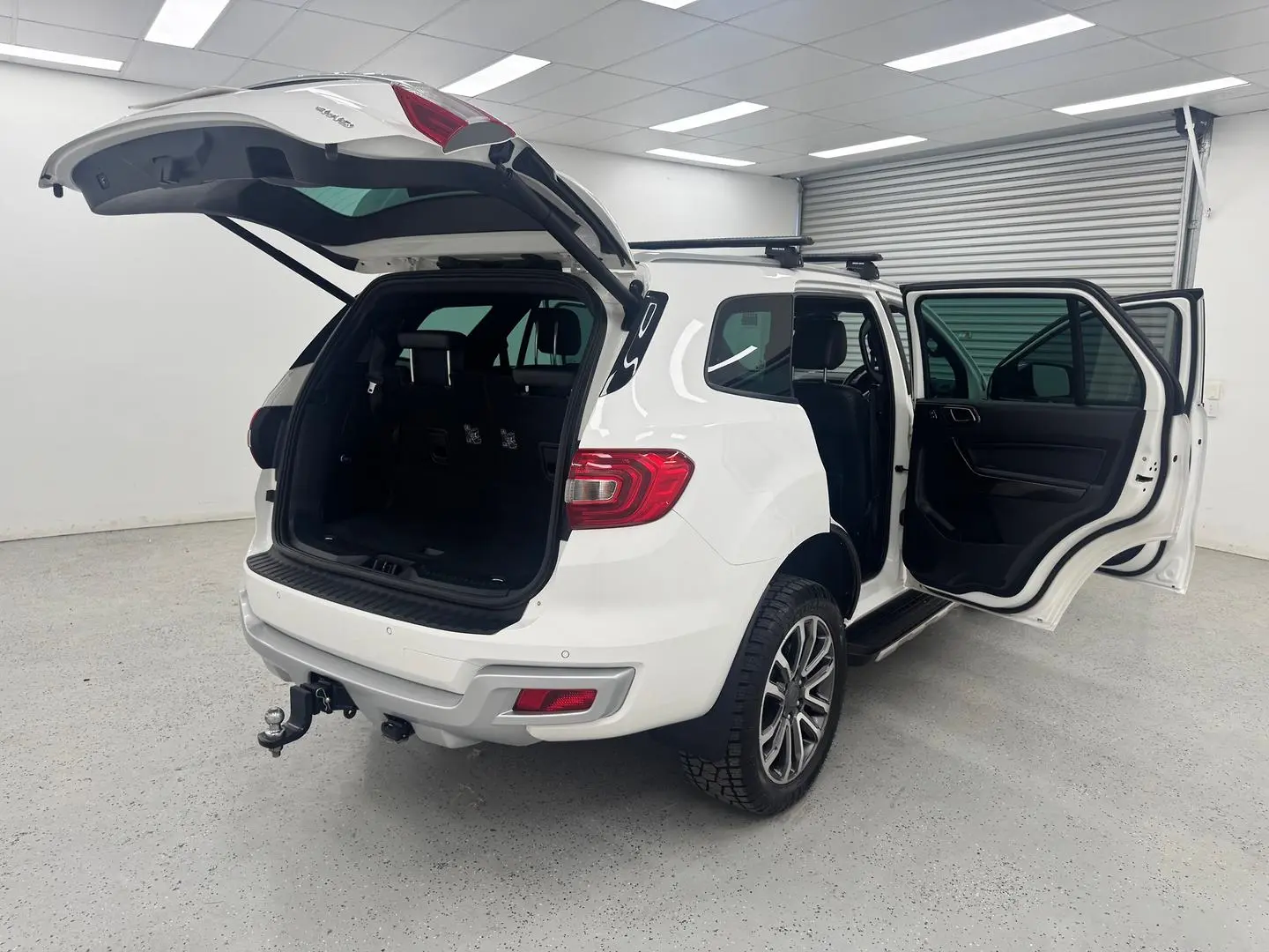 2021 Ford Everest Gallery Image 9