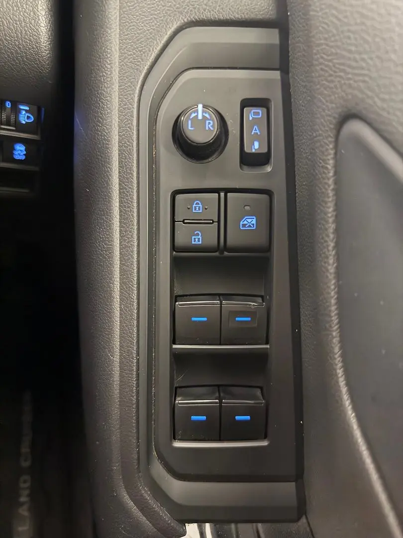 2024 Toyota Landcruiser Gallery Image 32