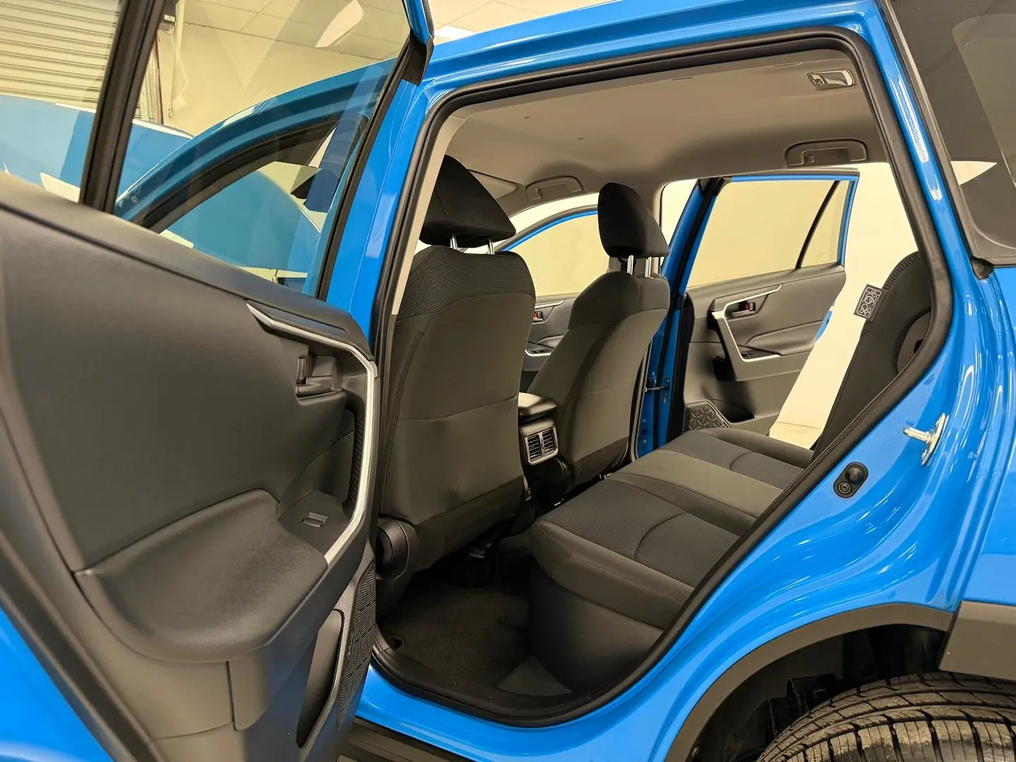 2021 Toyota RAV4 Gallery Image 12