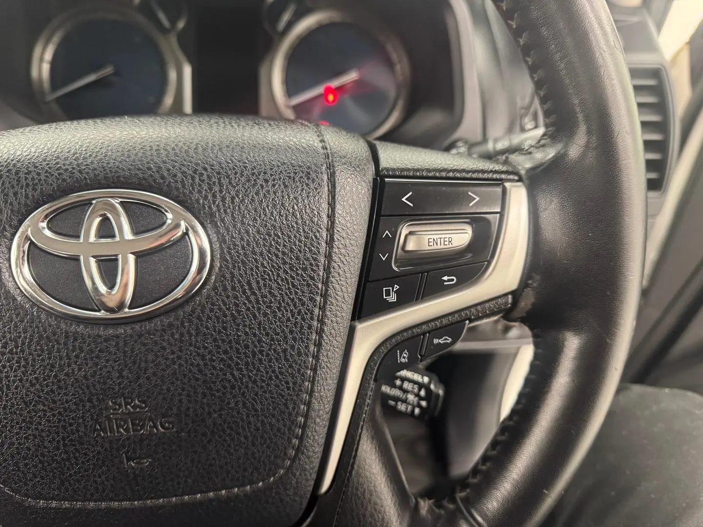 2018 Toyota Landcruiser Prado Gallery Image 19
