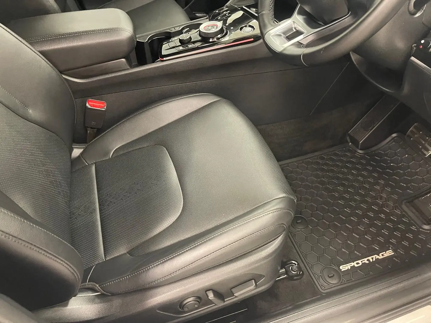 2022 Kia Sportage Gallery Image 19