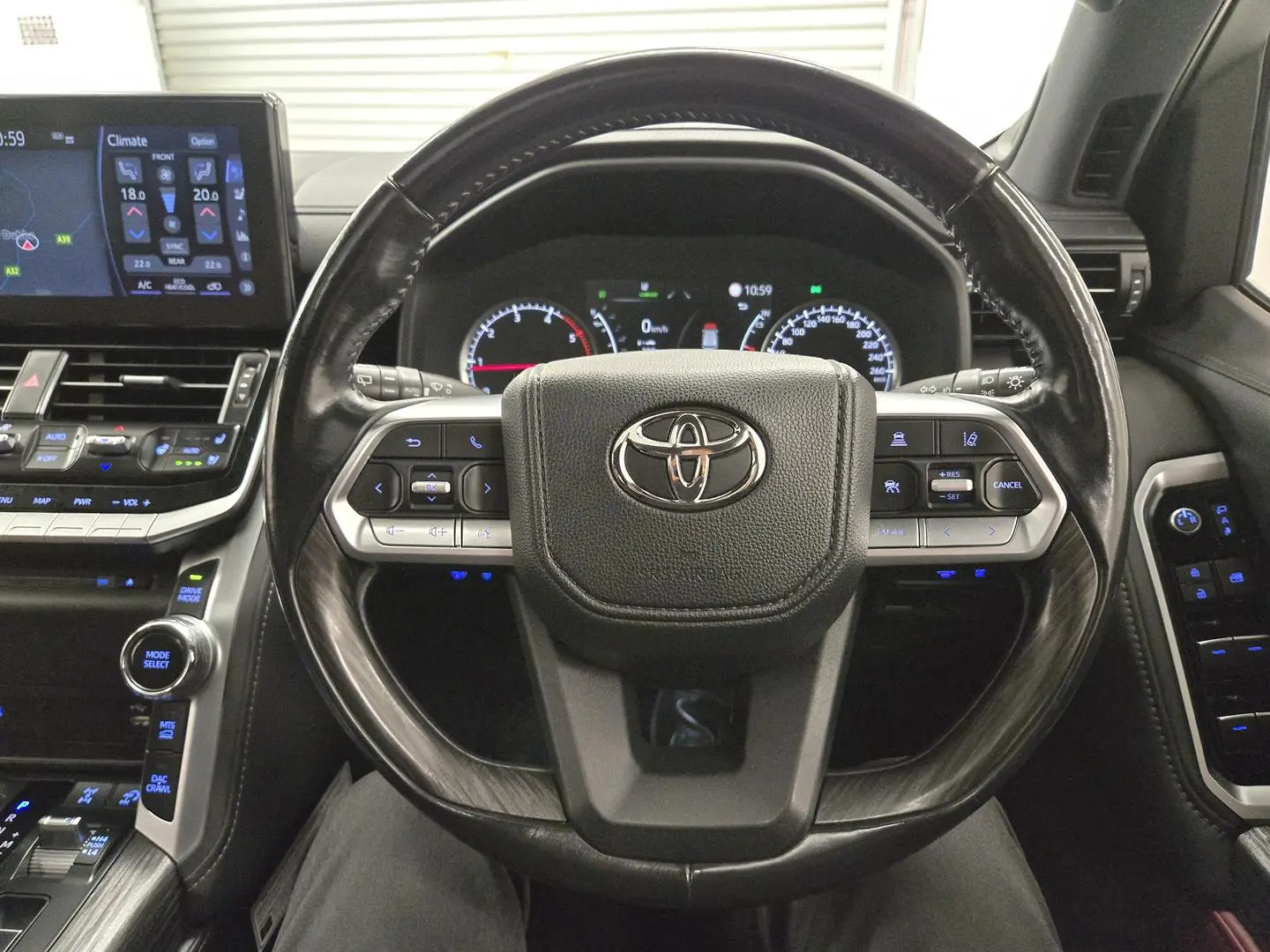 2021 Toyota Landcruiser Gallery Image 28