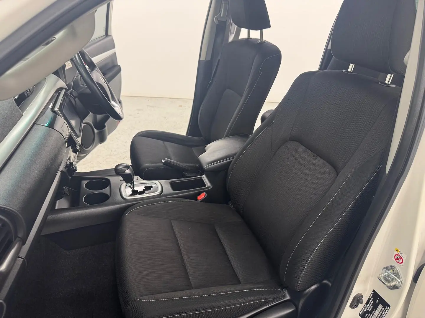 2018 Toyota Hilux Gallery Image 28