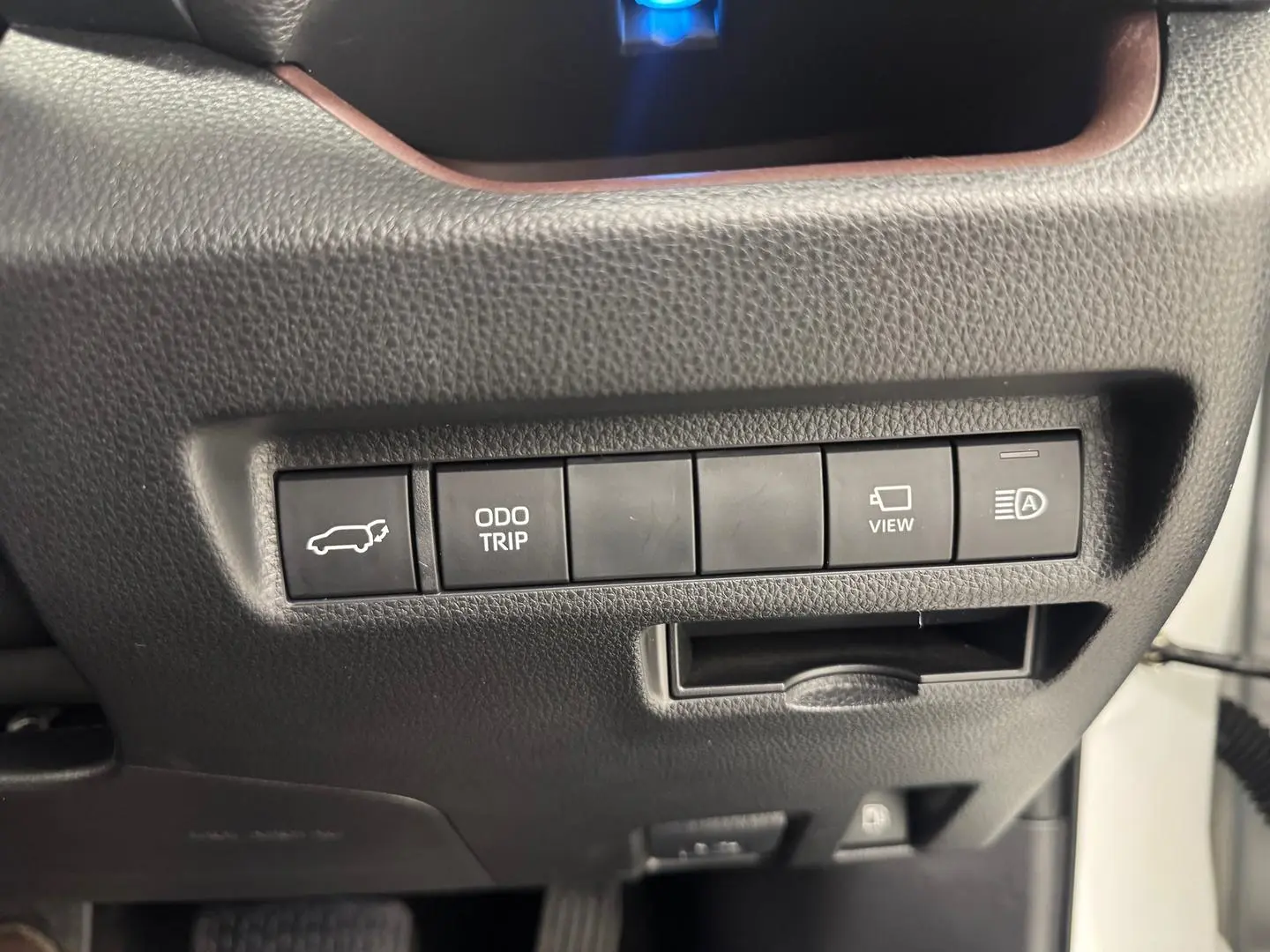 2023 Toyota RAV4 Gallery Image 18