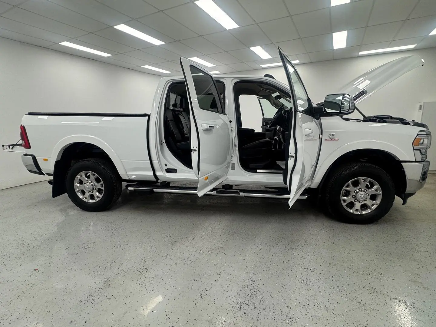 2022 RAM 2500 Gallery Image 8