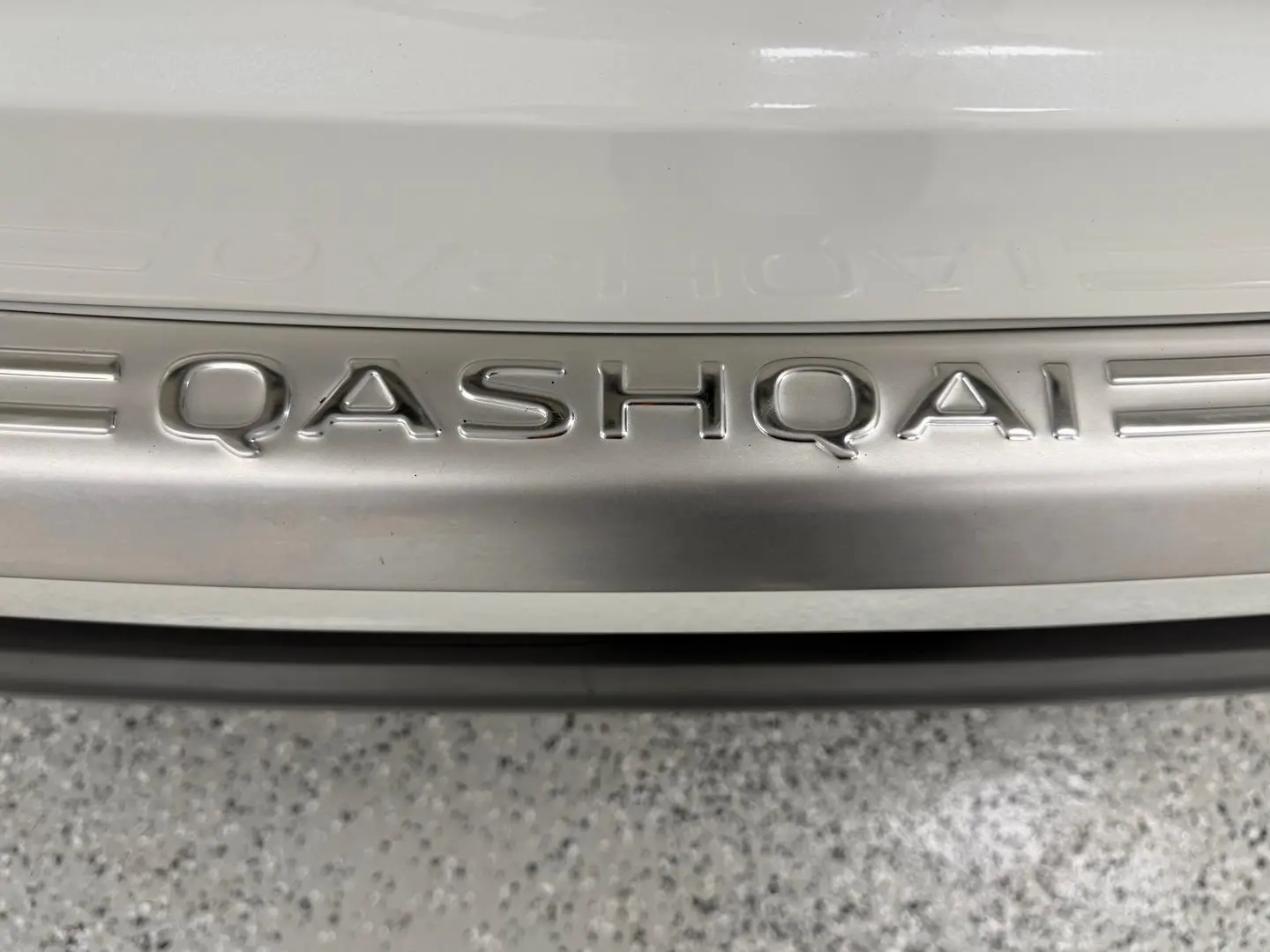 2017 Nissan QASHQAI Gallery Image 34