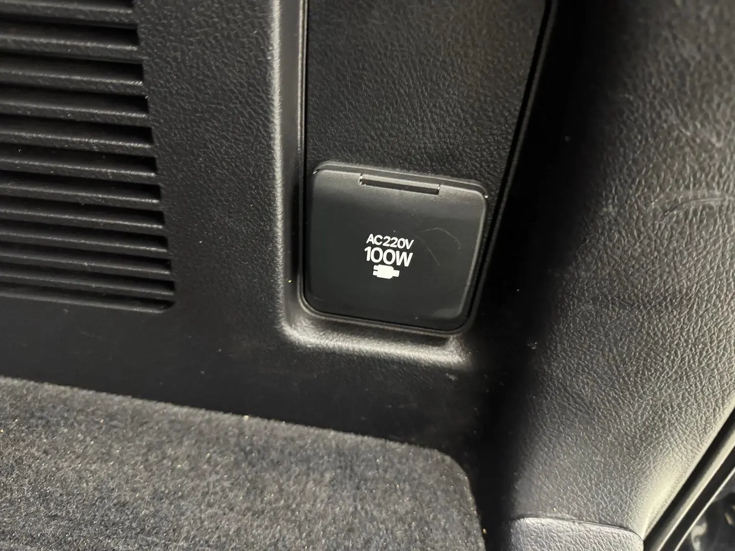 2016 Toyota Landcruiser Prado Gallery Image 29