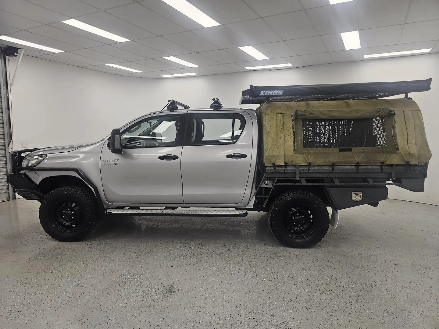 2018 Toyota Hilux Gallery Image 6