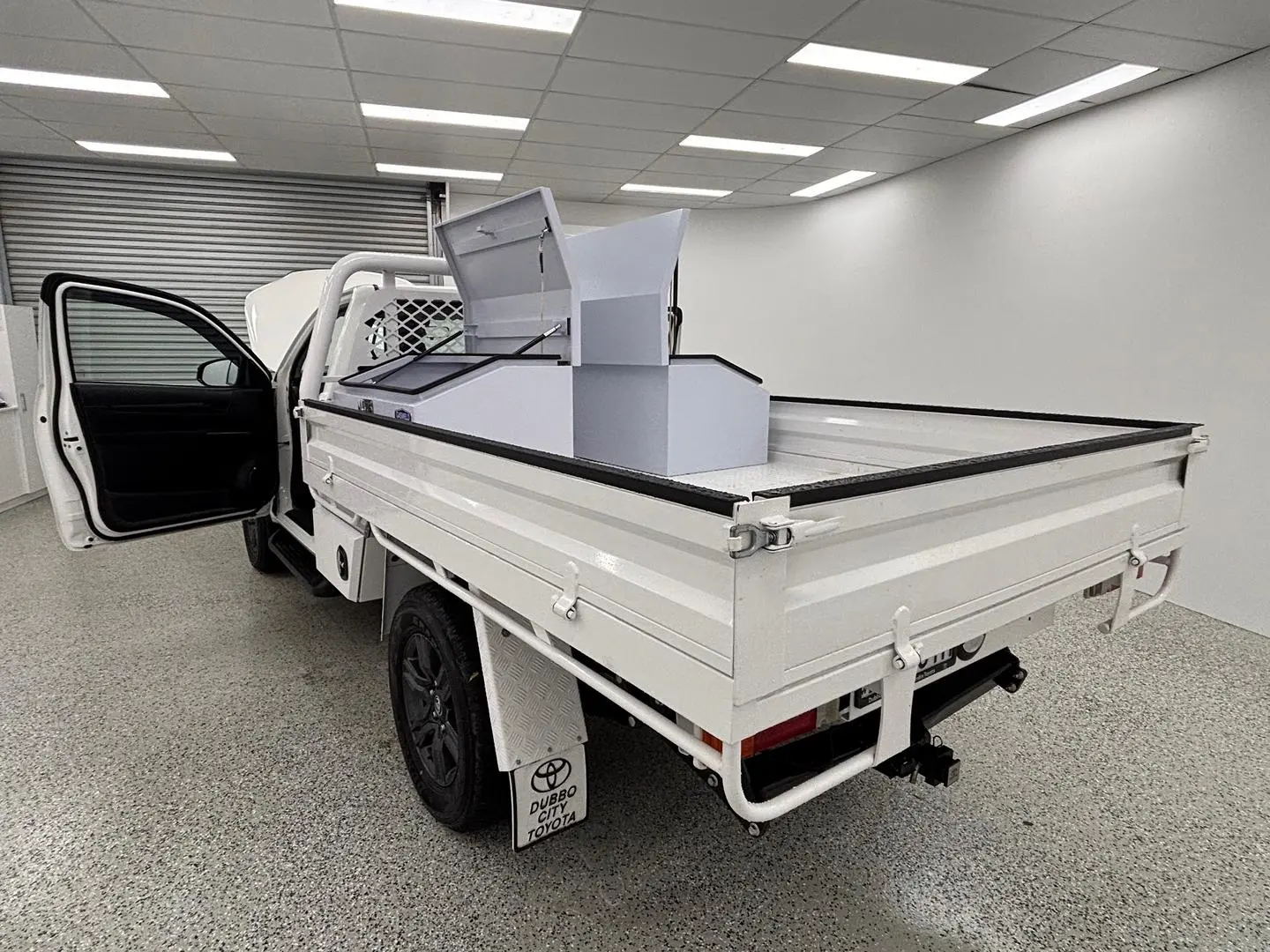 2023 Toyota Hilux Gallery Image 12