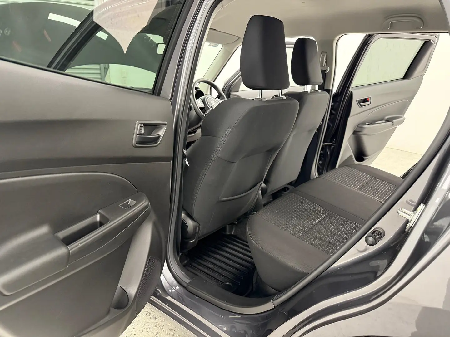 2023 Suzuki Swift Gallery Image 11