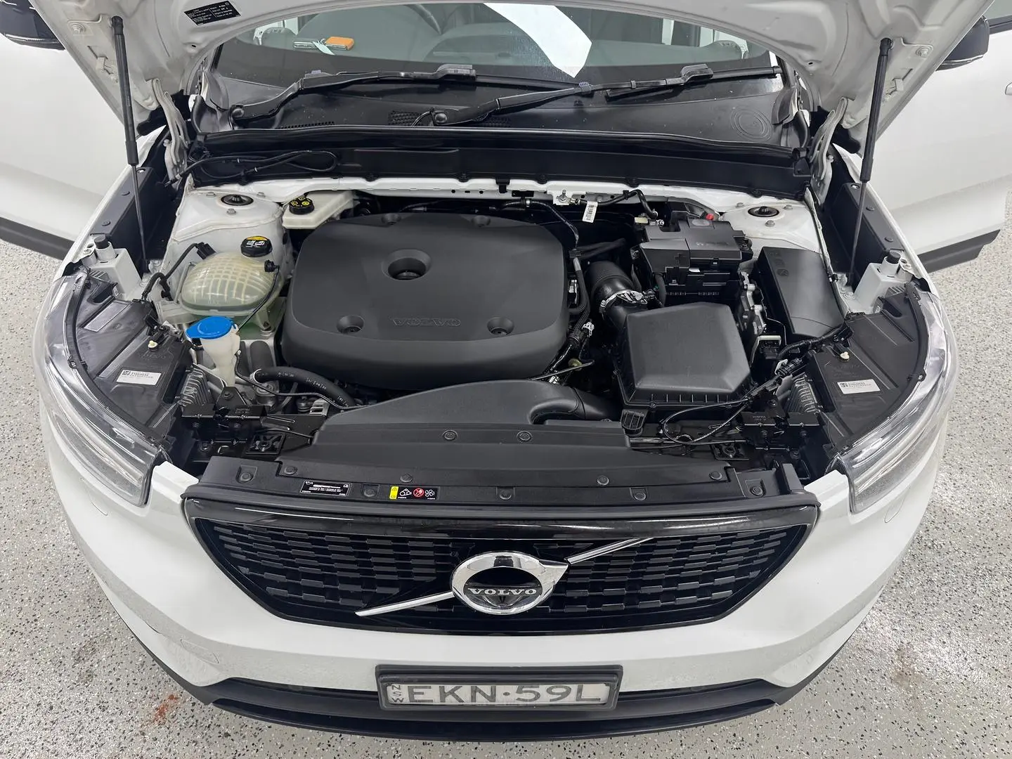 2020 Volvo XC40 Gallery Image 14