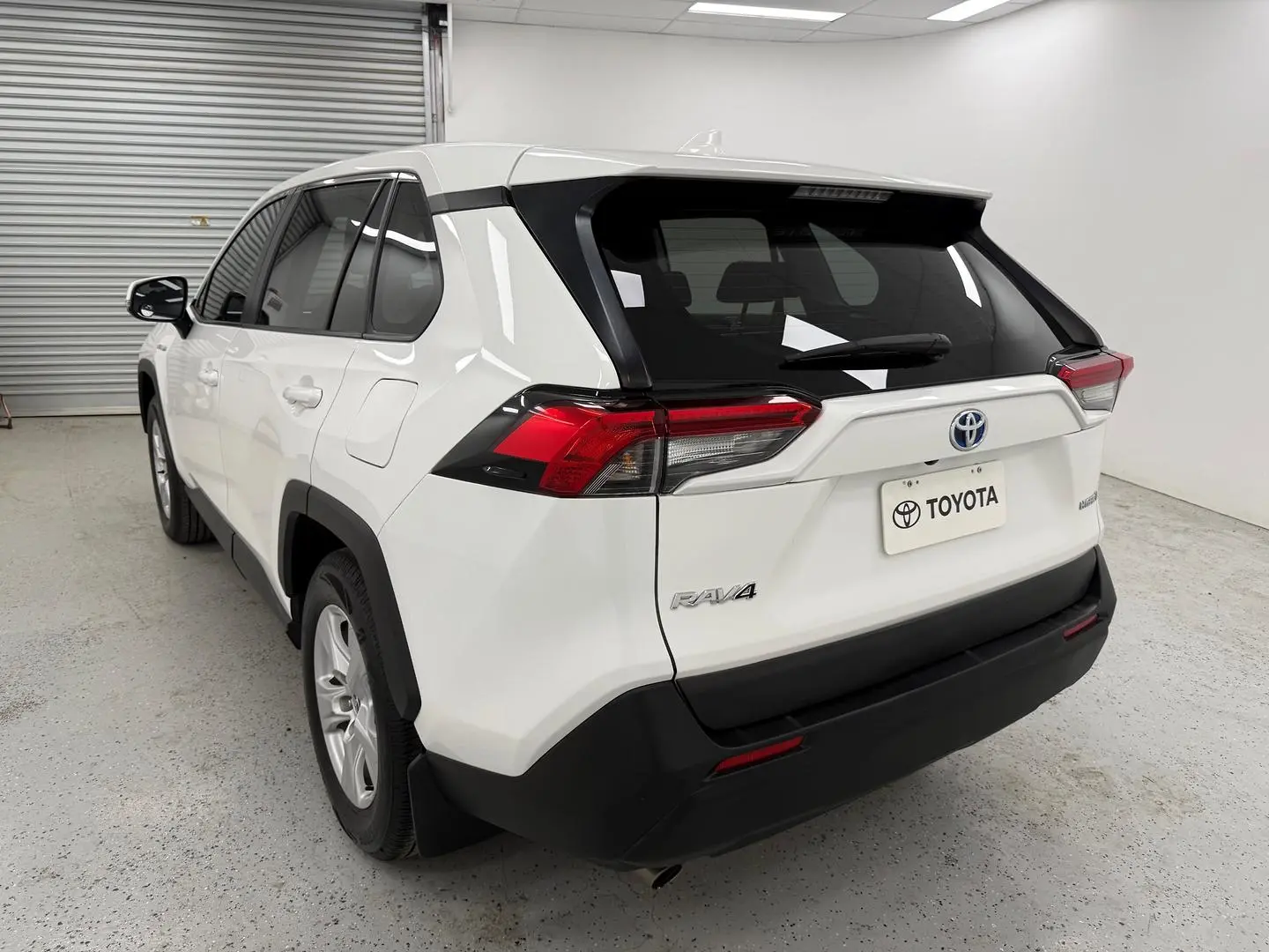 2020 Toyota RAV4 Gallery Image 5