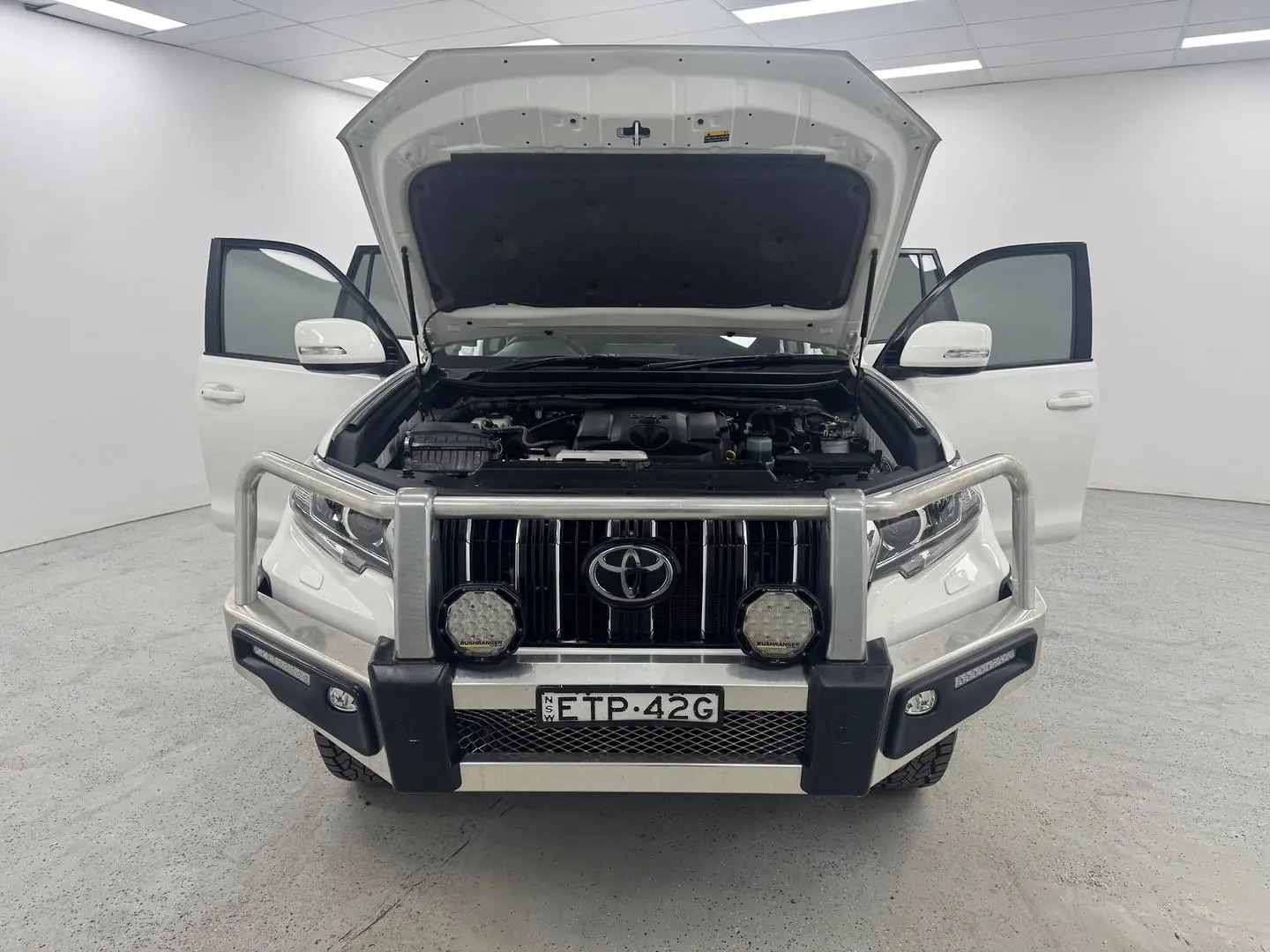 2022 Toyota Landcruiser Prado Gallery Image 13