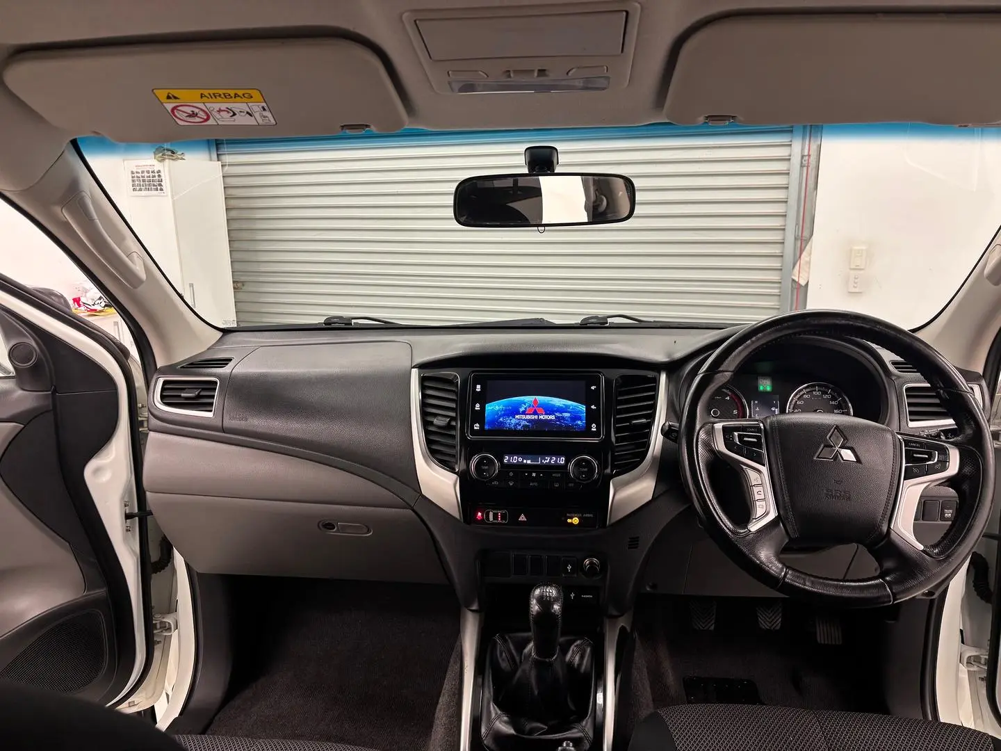 2017 Mitsubishi Triton Gallery Image 22