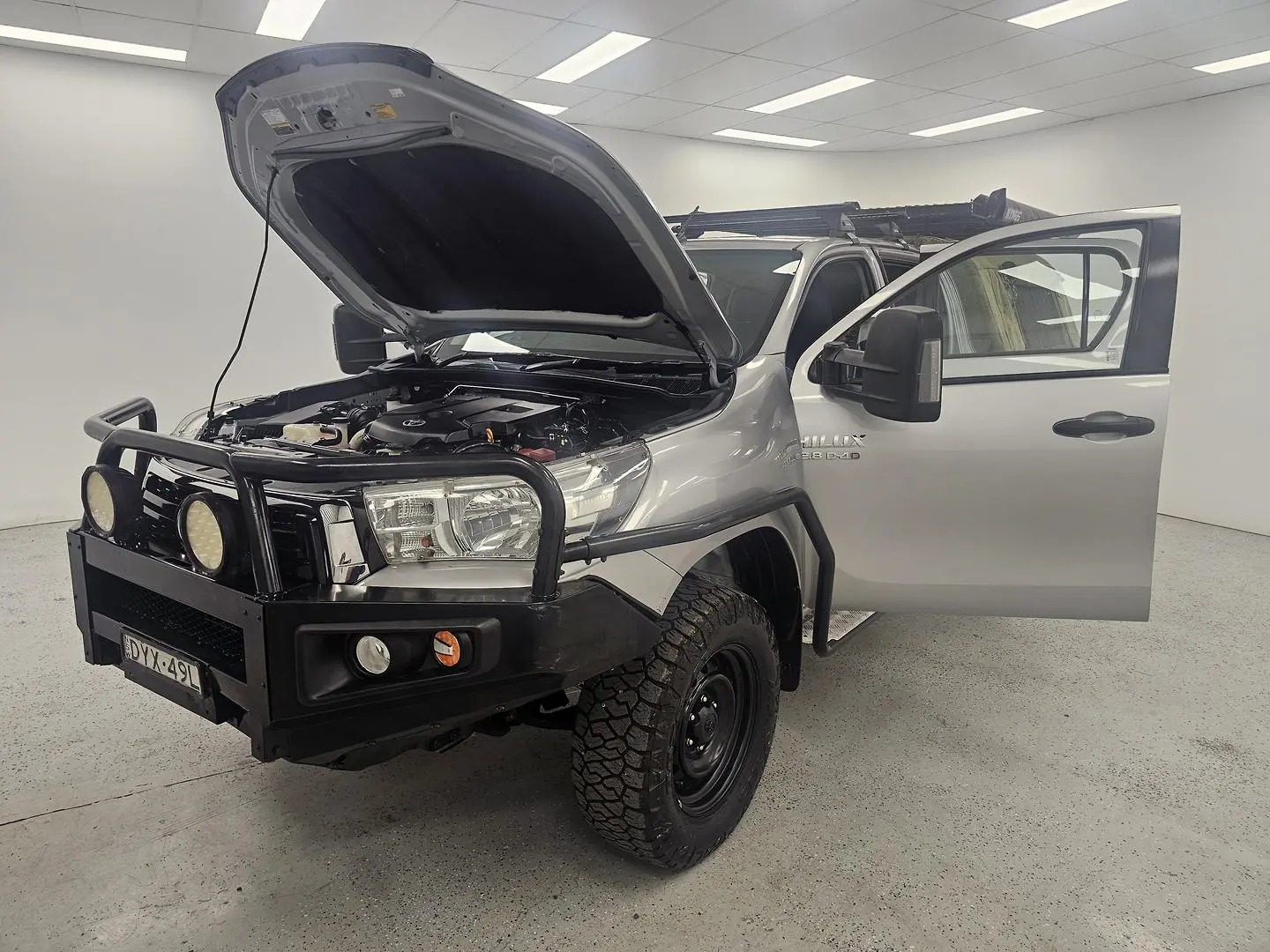 2018 Toyota Hilux Gallery Image 8
