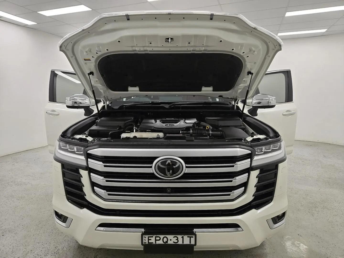 2021 Toyota Landcruiser Gallery Image 15