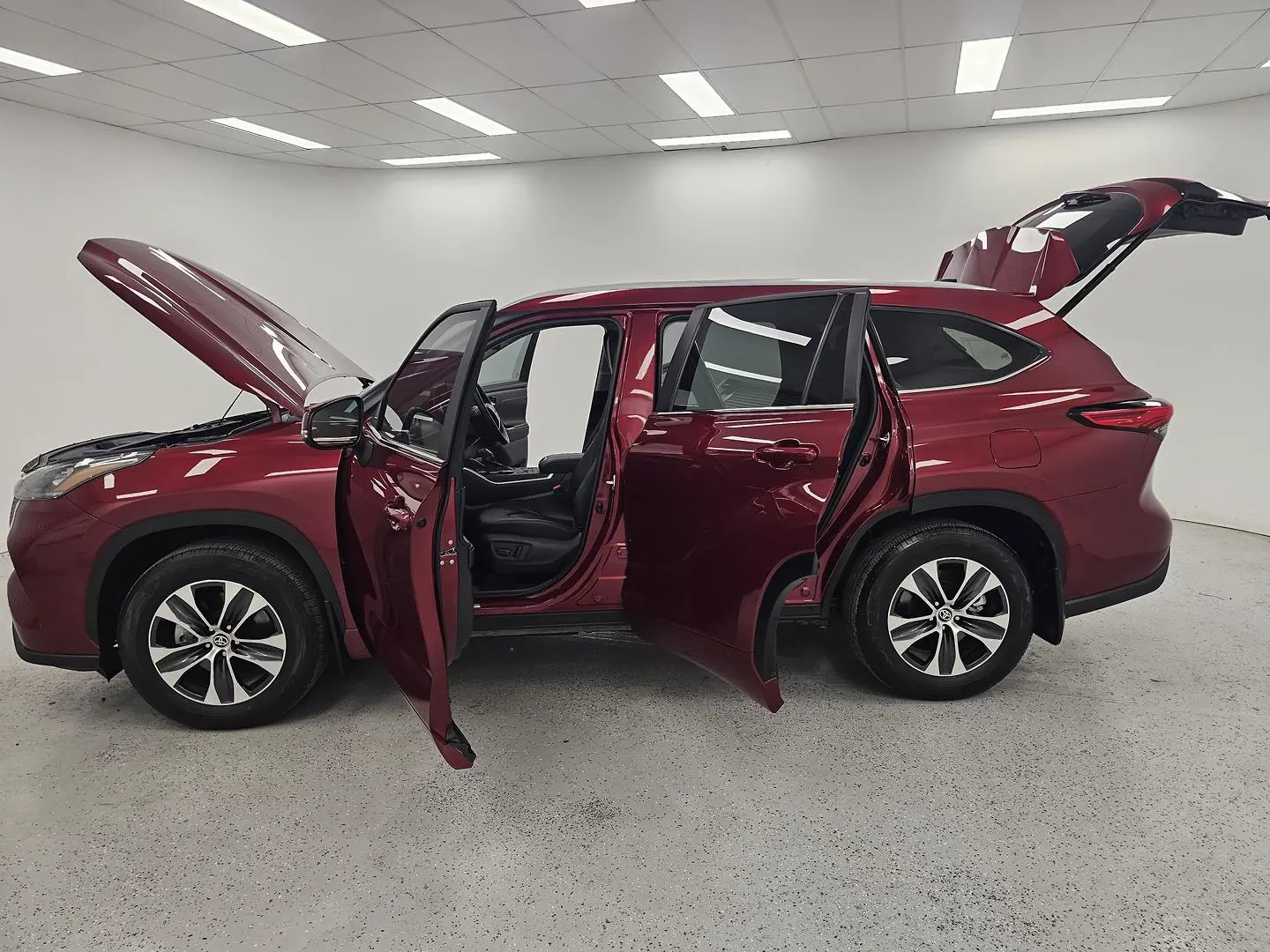 2024 Toyota Kluger Gallery Image 10