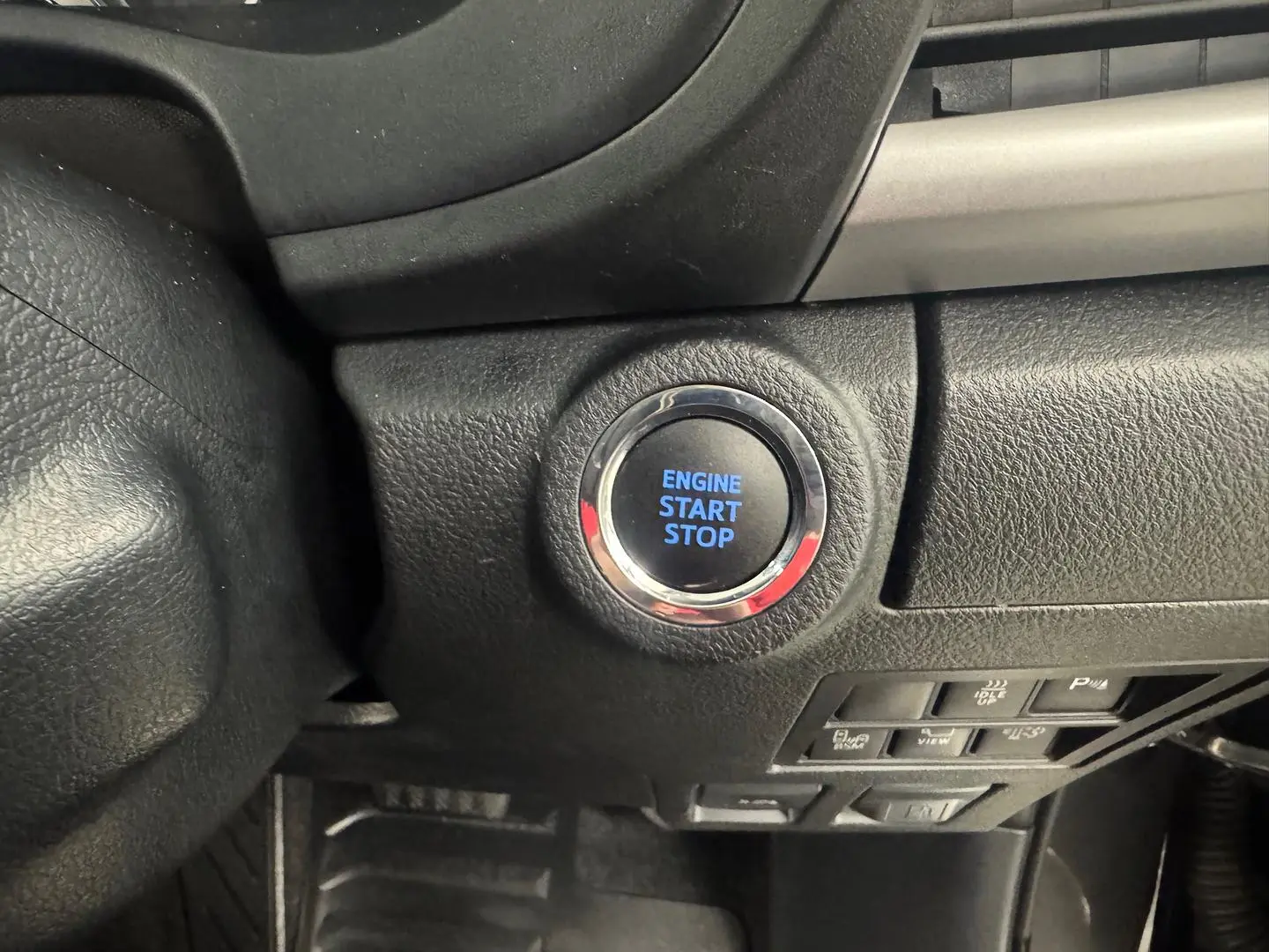 2025 Toyota Hilux Gallery Image 17