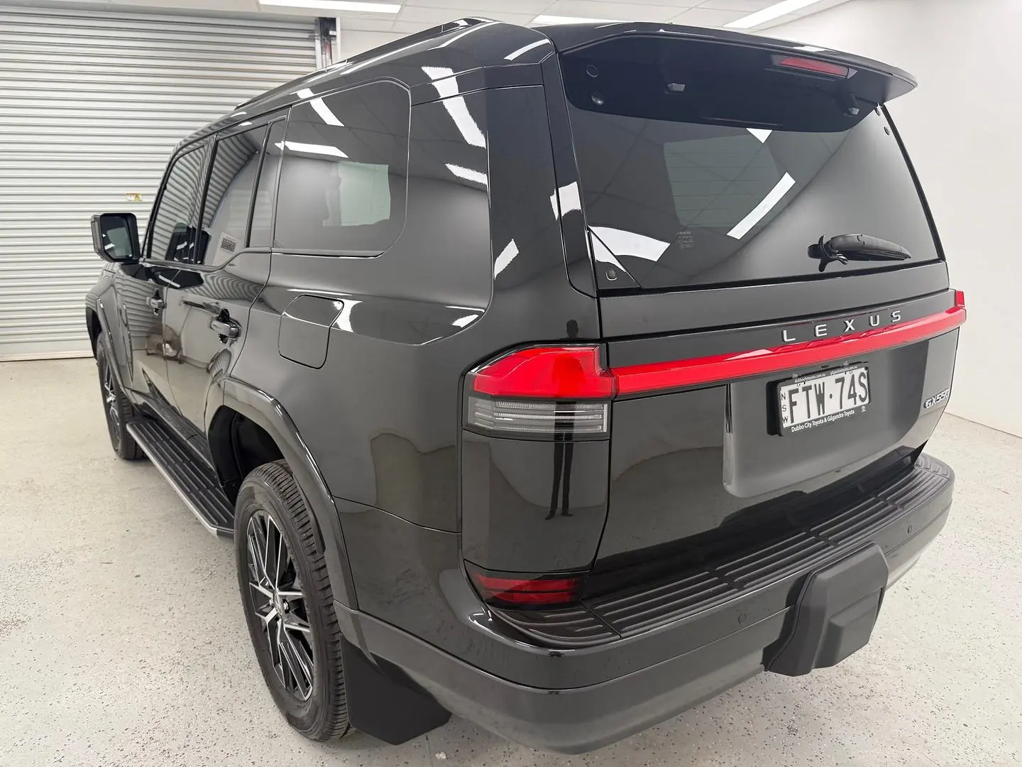 2025 Lexus GX Gallery Image 5