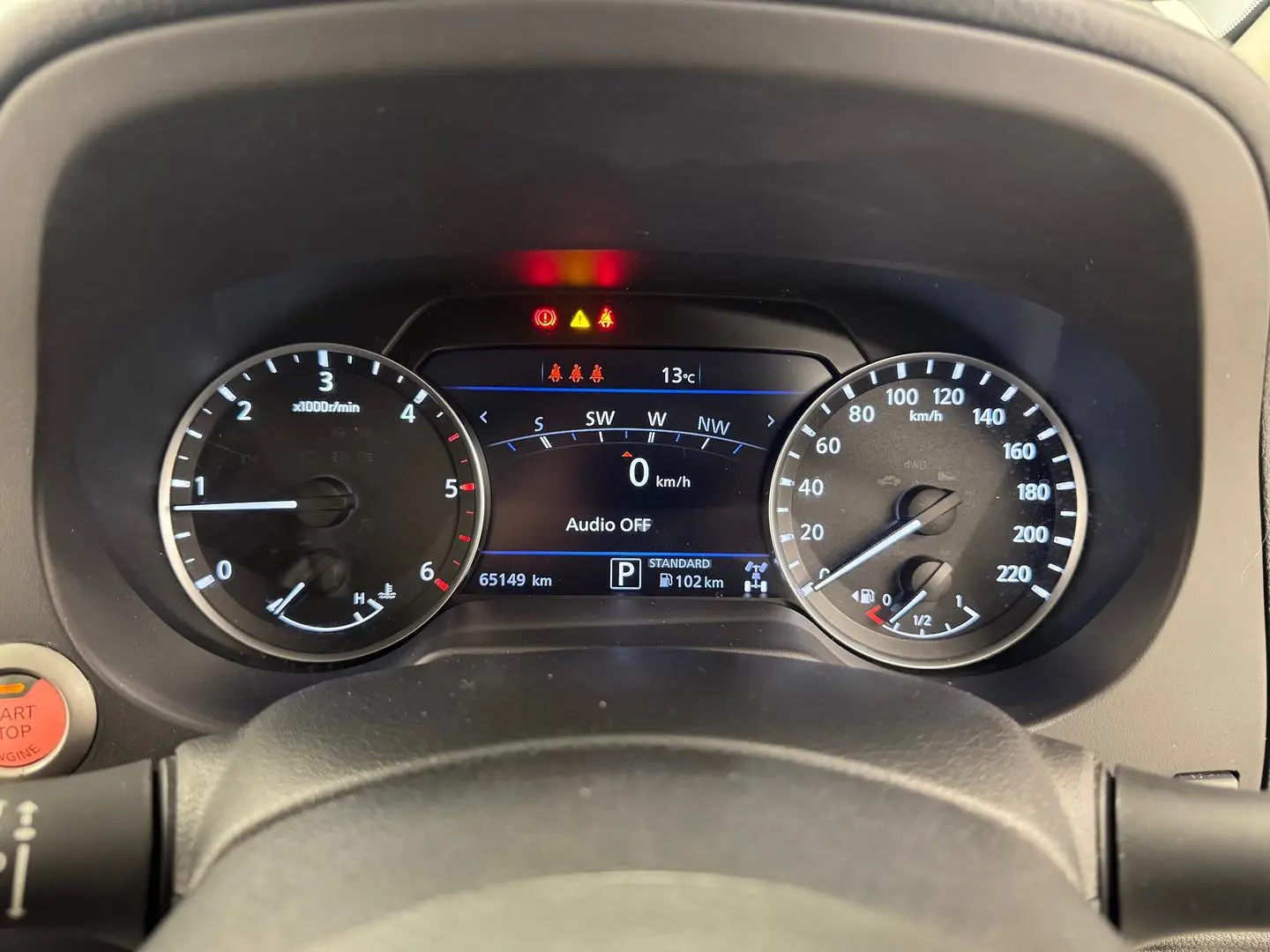 2021 Nissan Navara Gallery Image 21