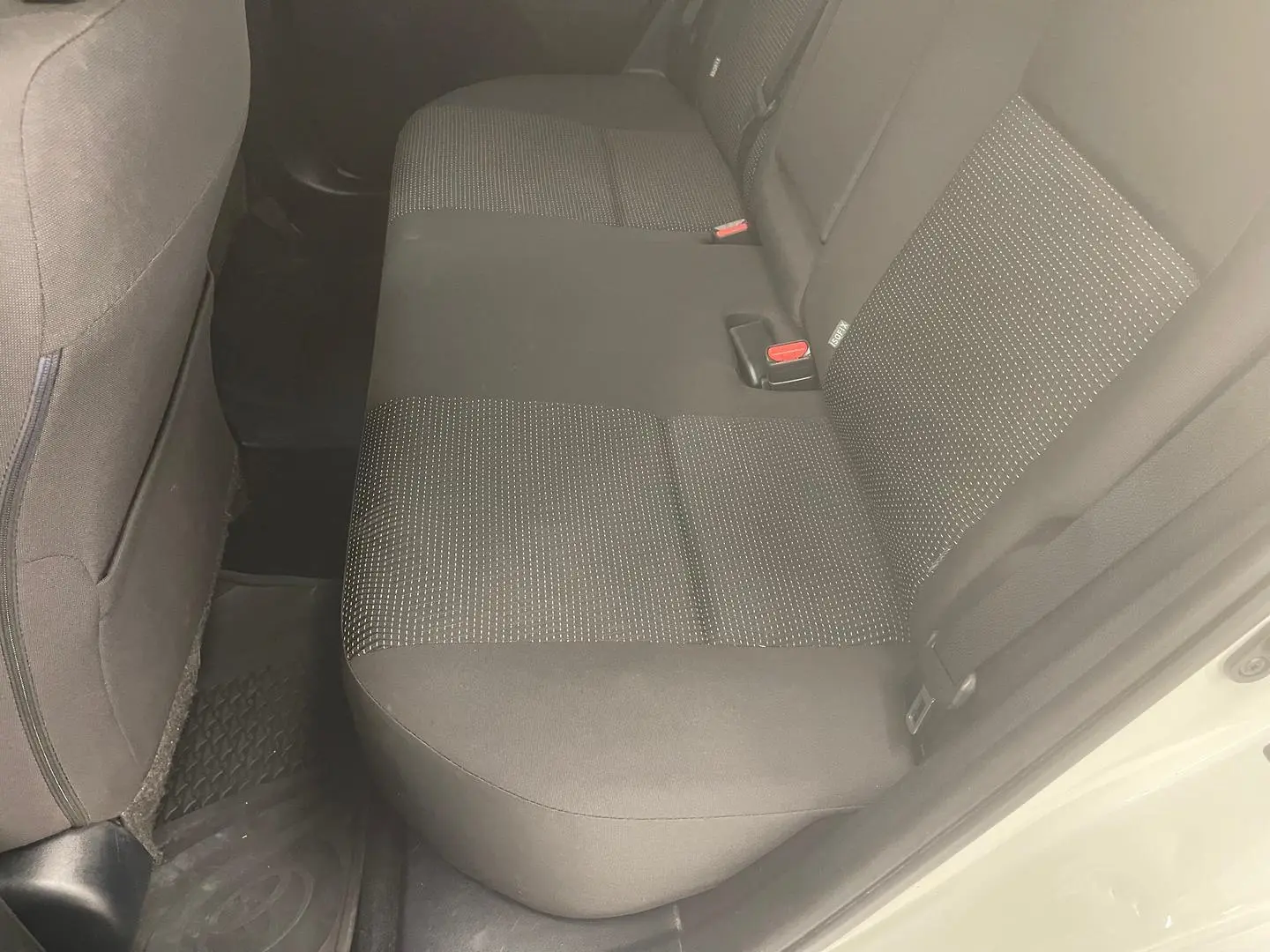 2014 Toyota Corolla Gallery Image 31