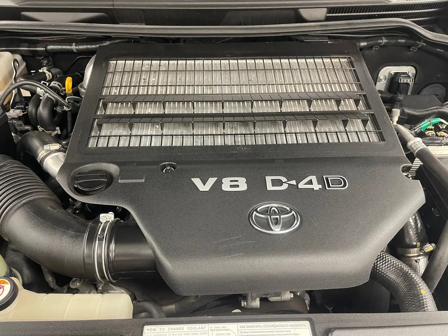 2020 Toyota Landcruiser Gallery Image 15