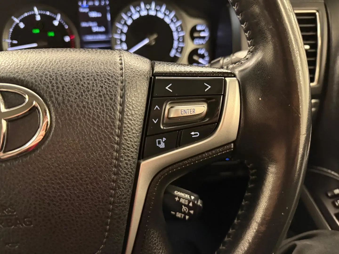 2019 Toyota Landcruiser Gallery Image 29