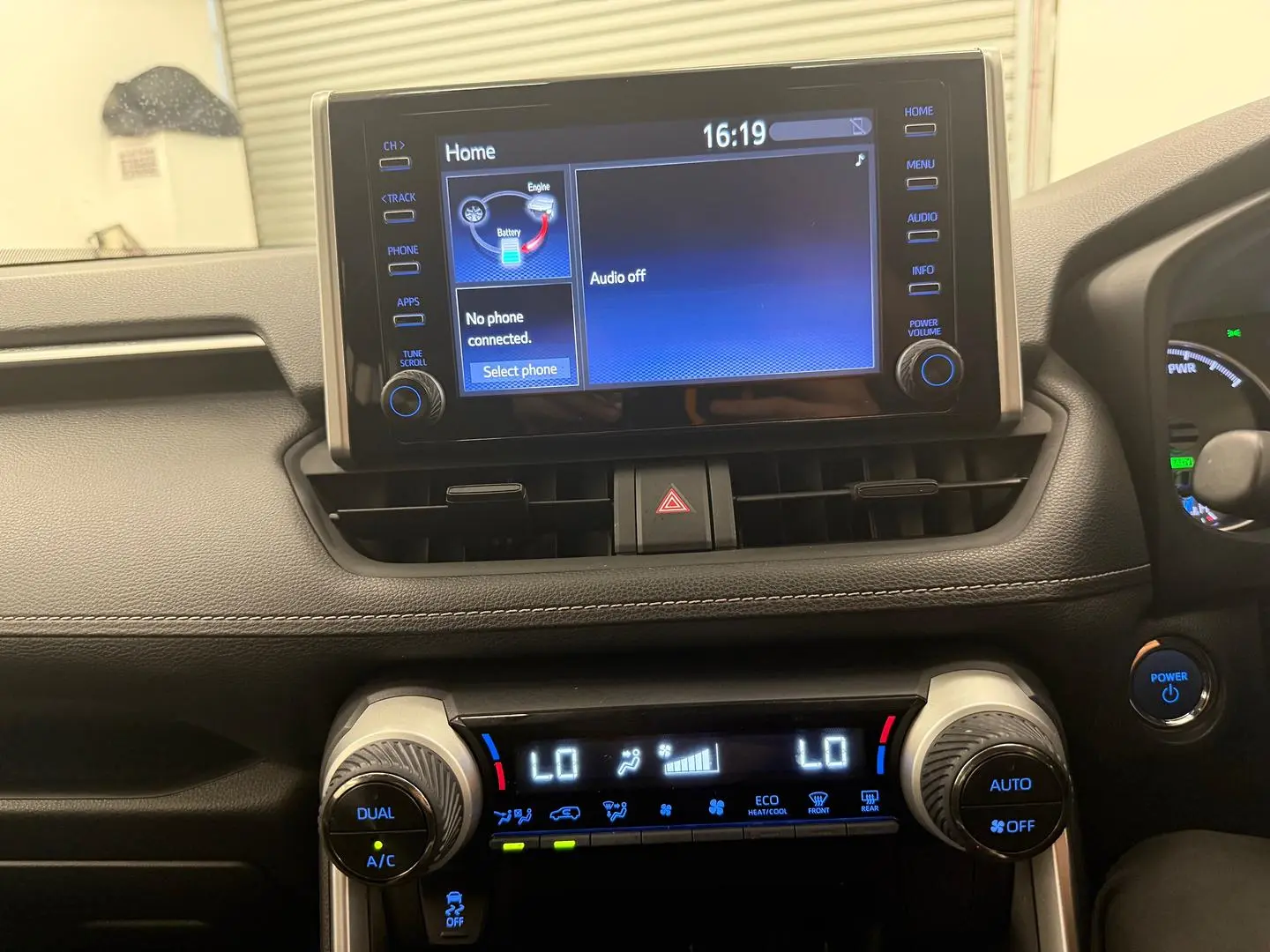 2022 Toyota RAV4 Gallery Image 31