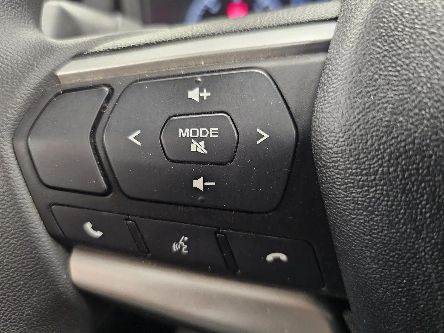 2023 Isuzu D-MAX Gallery Image 28