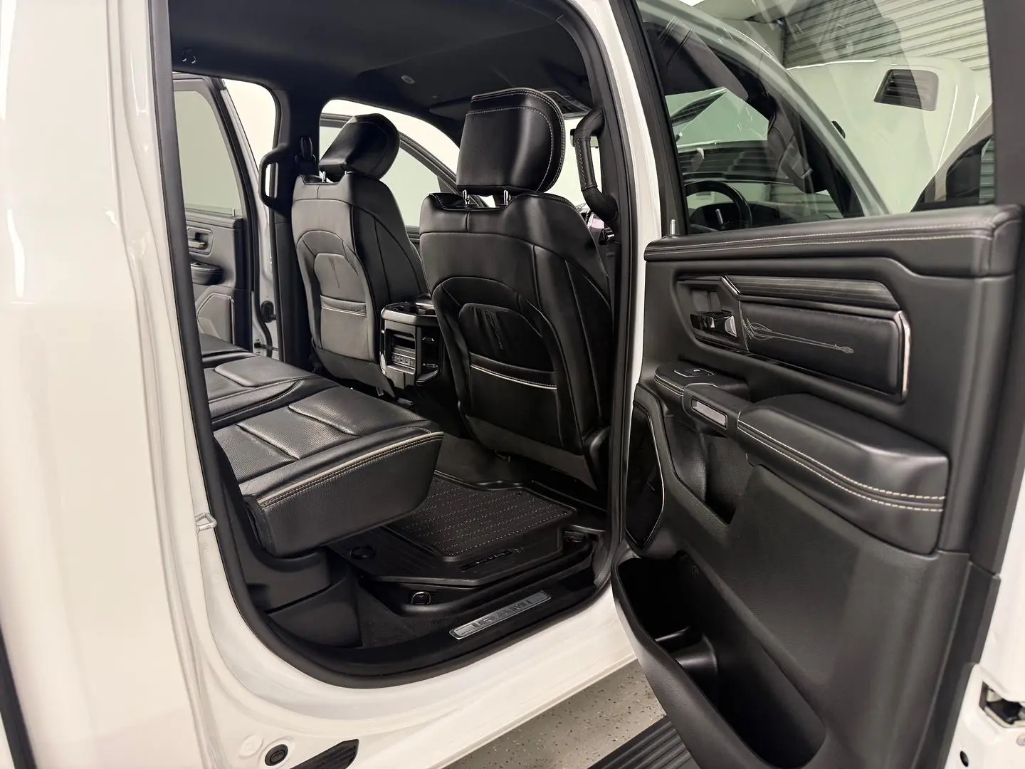 2022 RAM 1500 Gallery Image 18