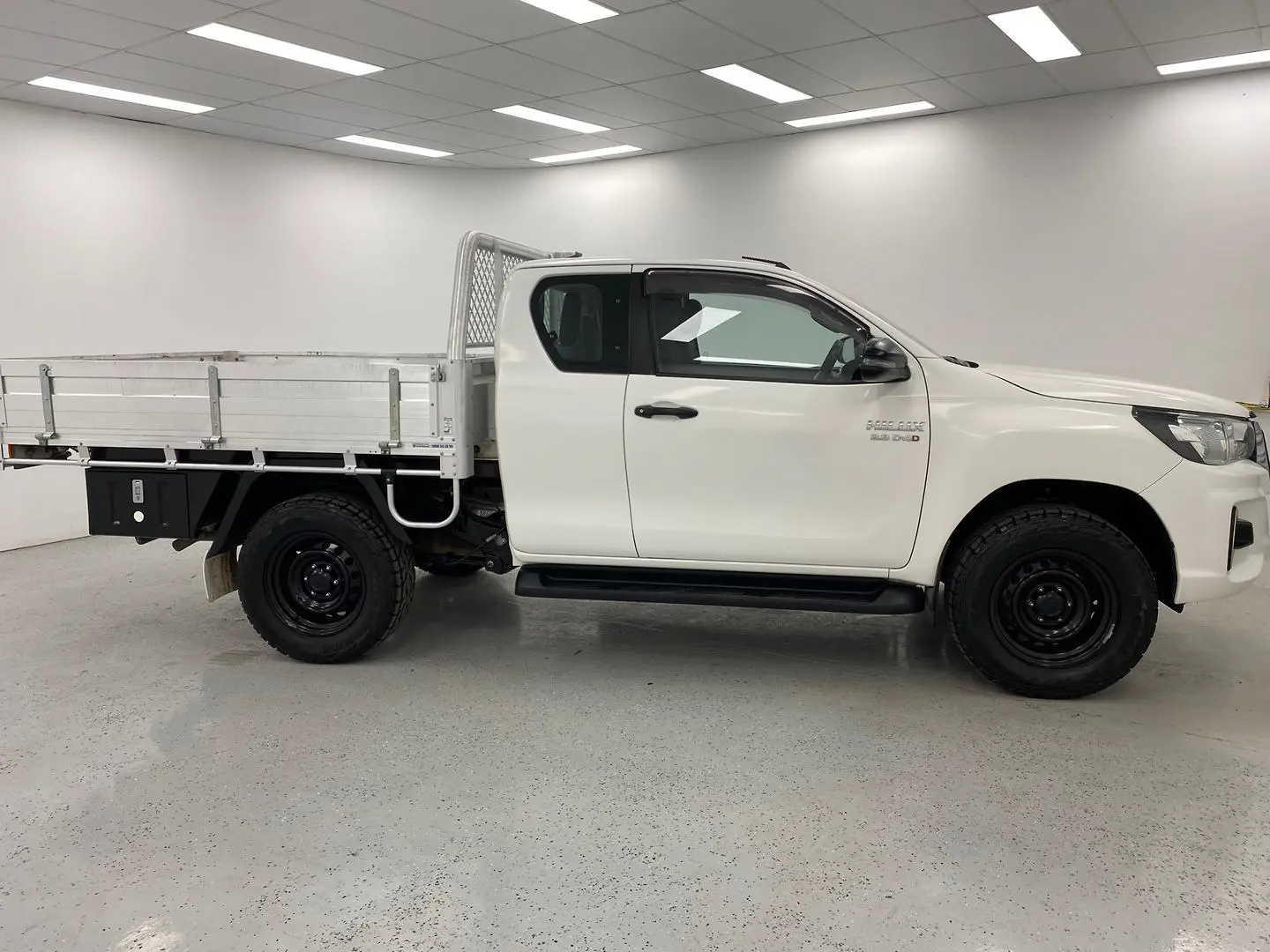 2019 Toyota Hilux Image 3