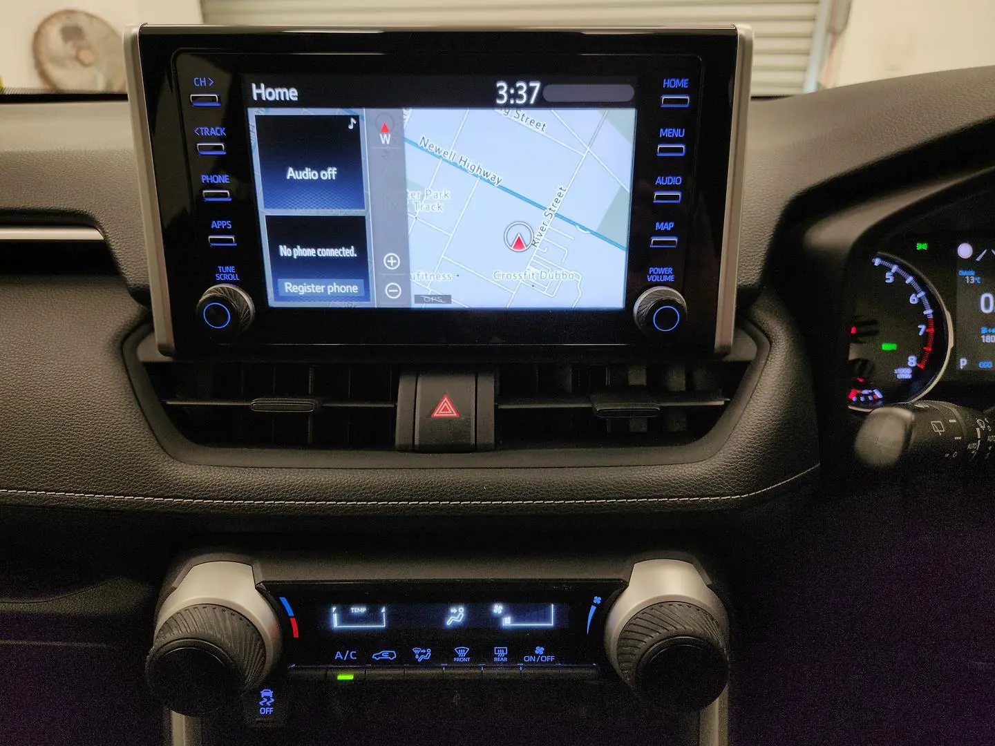 2020 Toyota RAV4 Gallery Image 29
