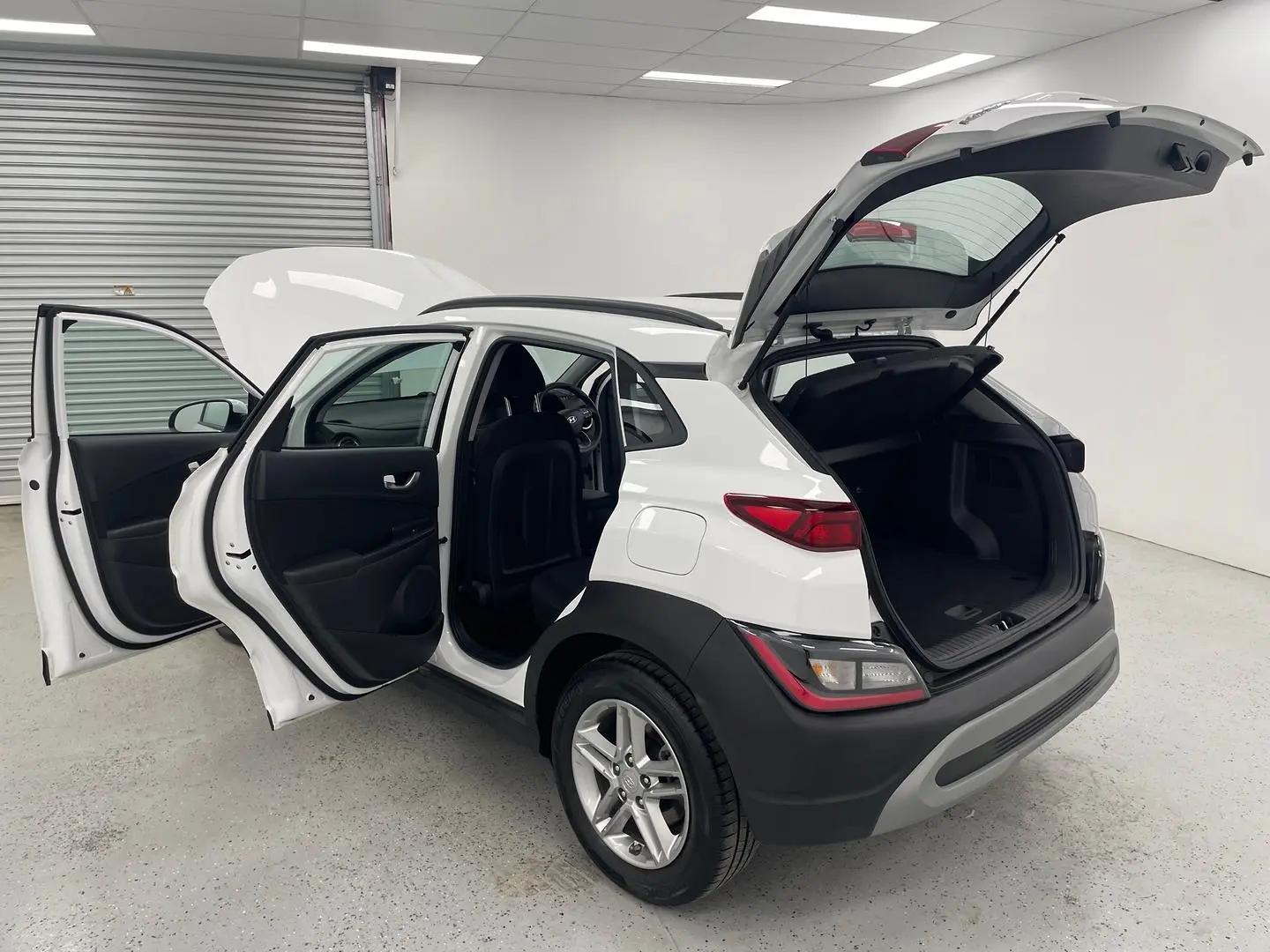2023 Hyundai Kona Gallery Image 12