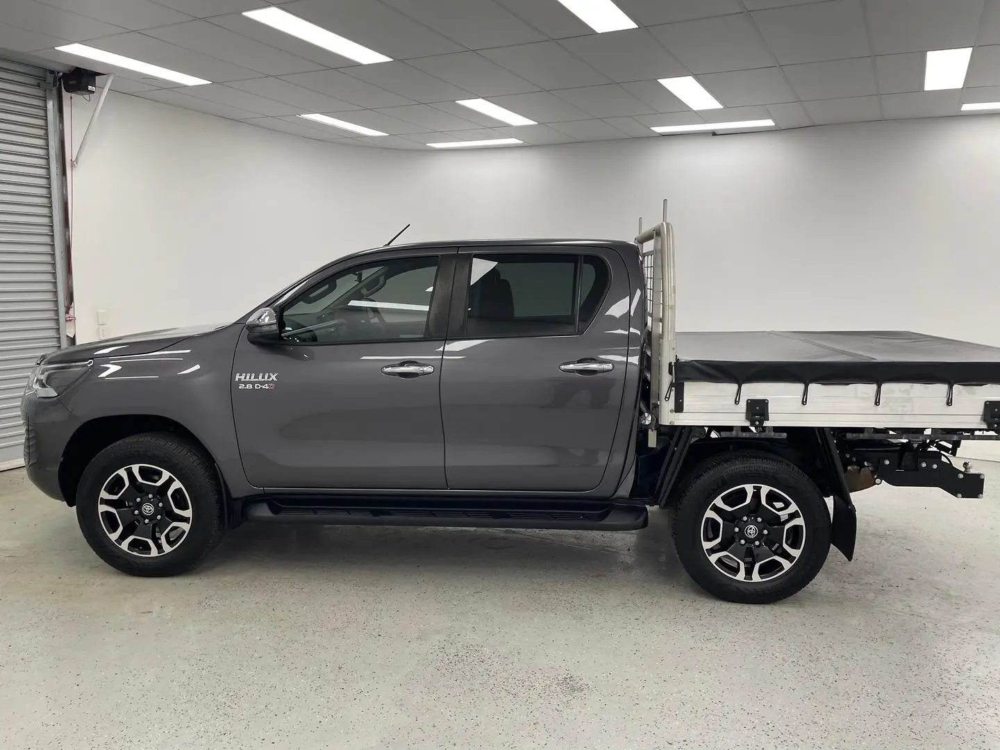 2020 Toyota Hilux Gallery Image 6