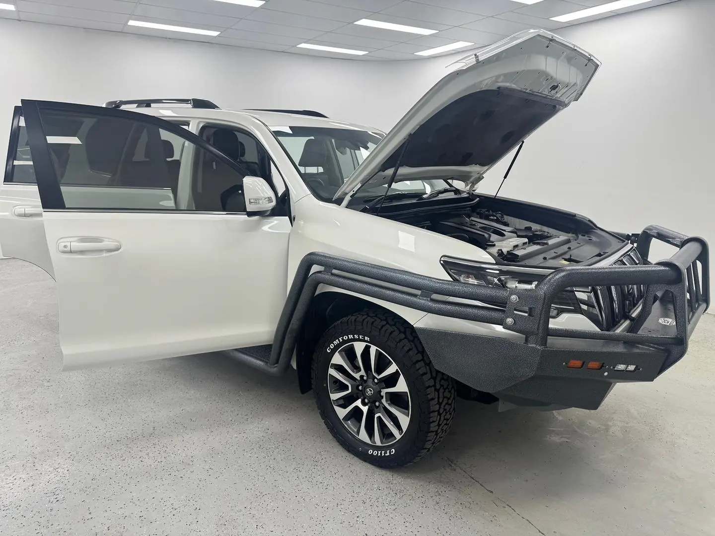 2023 Toyota Landcruiser Prado Gallery Image 7