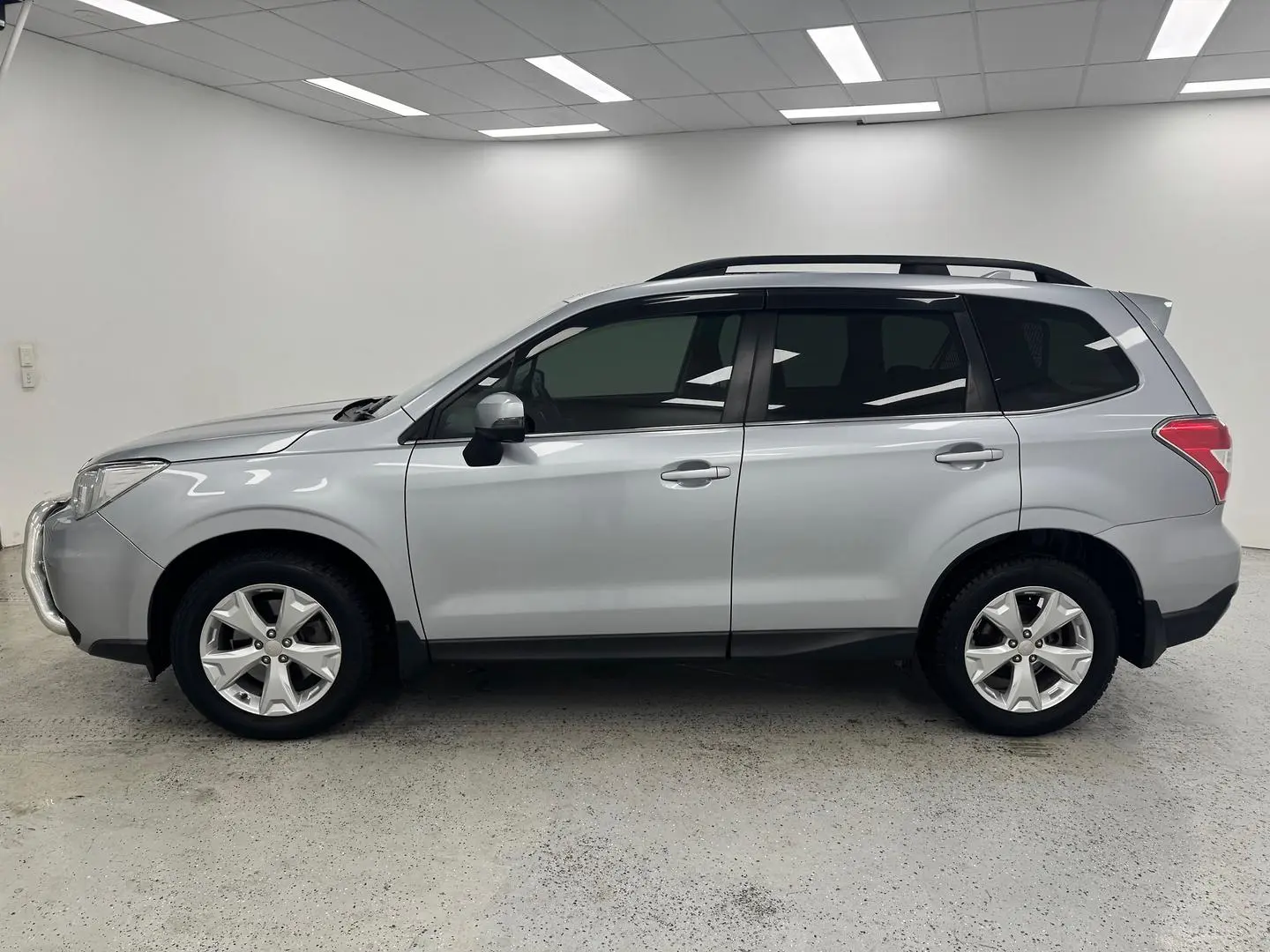 2015 Subaru Forester Gallery Image 5