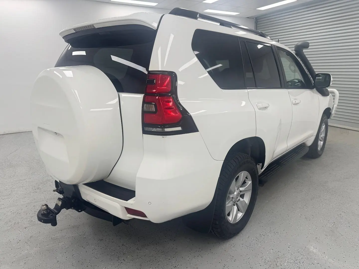 2018 Toyota Landcruiser Prado Gallery Image 3