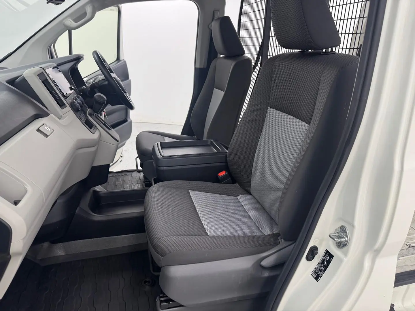 2023 Toyota Hiace Gallery Image 27