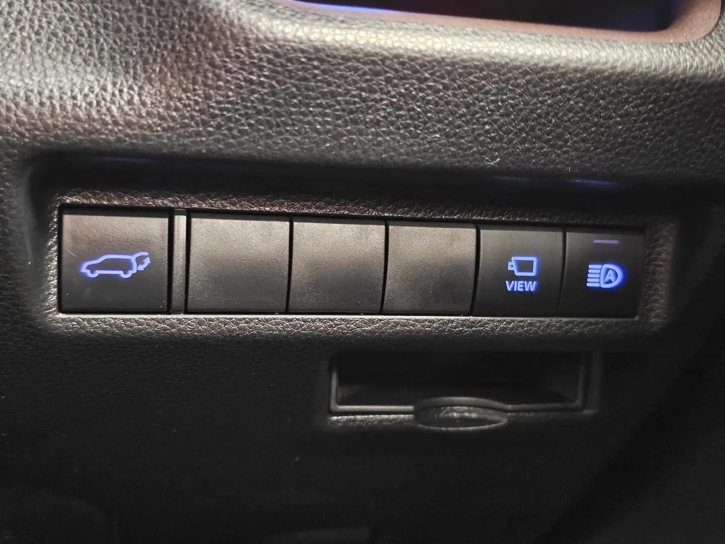 2021 Toyota RAV4 Gallery Image 41