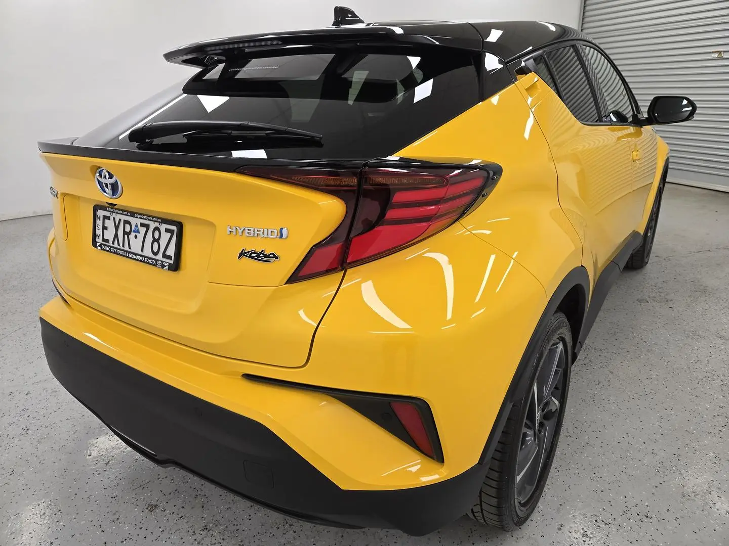 2022 Toyota C-HR Gallery Image 3