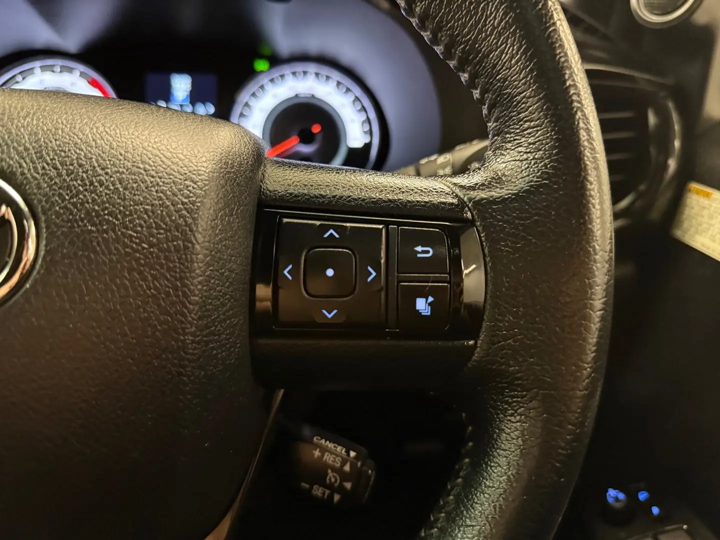 2018 Toyota Hilux Gallery Image 26