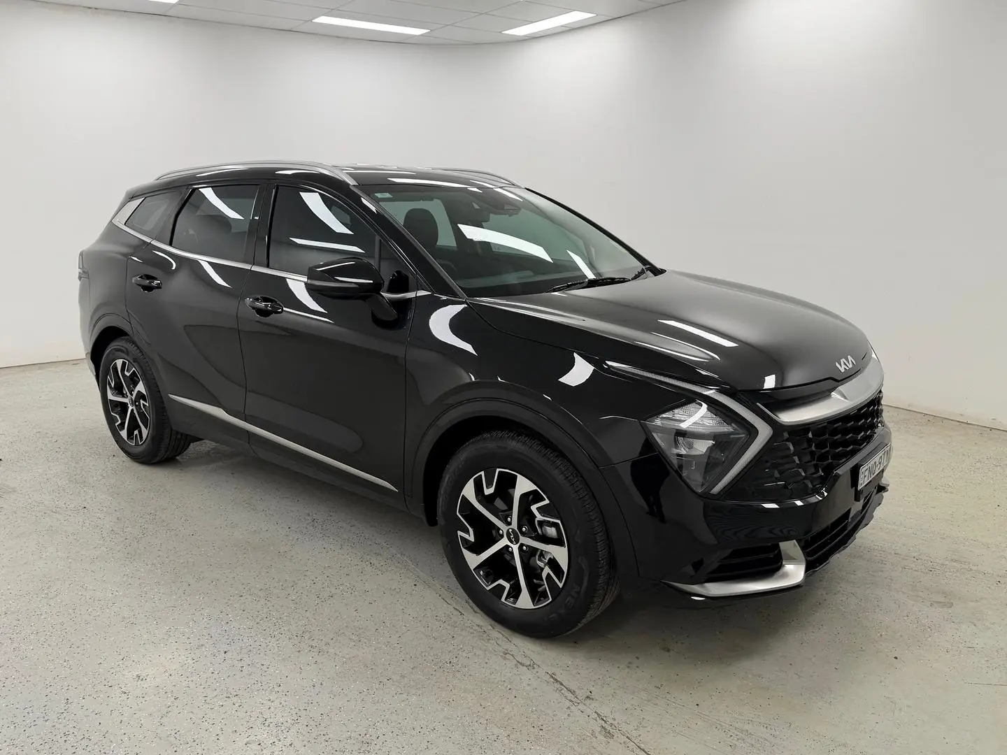 2024 Kia Sportage Gallery Image 2