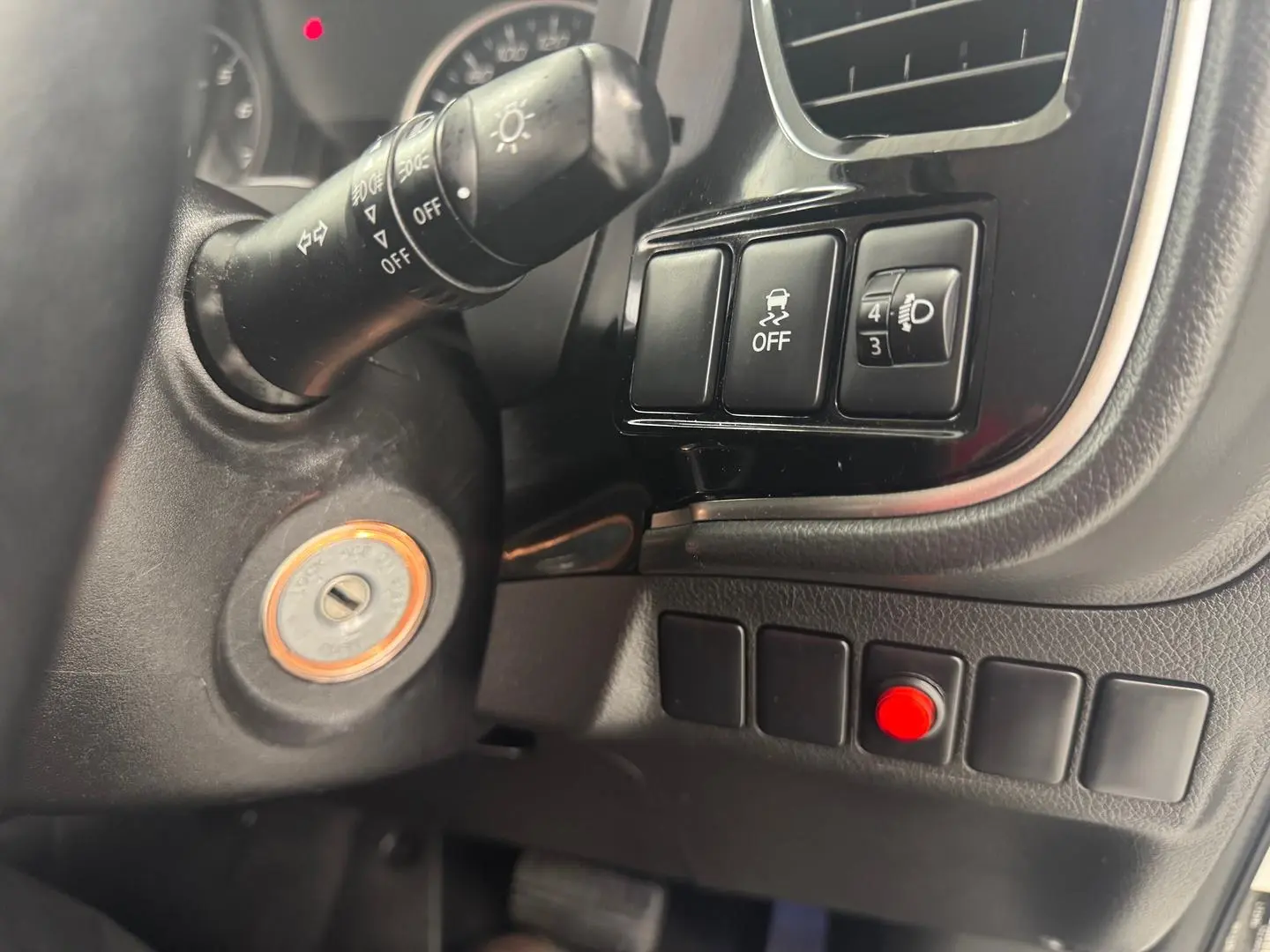 2018 Mitsubishi Outlander Gallery Image 21