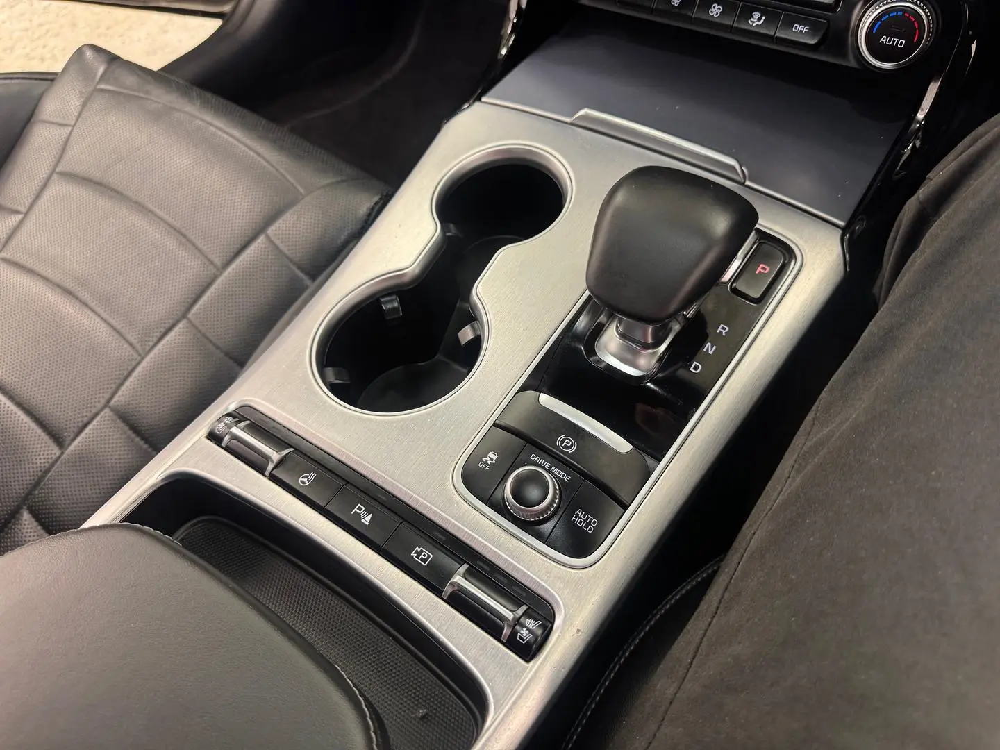 2022 Kia Stinger Gallery Image 24