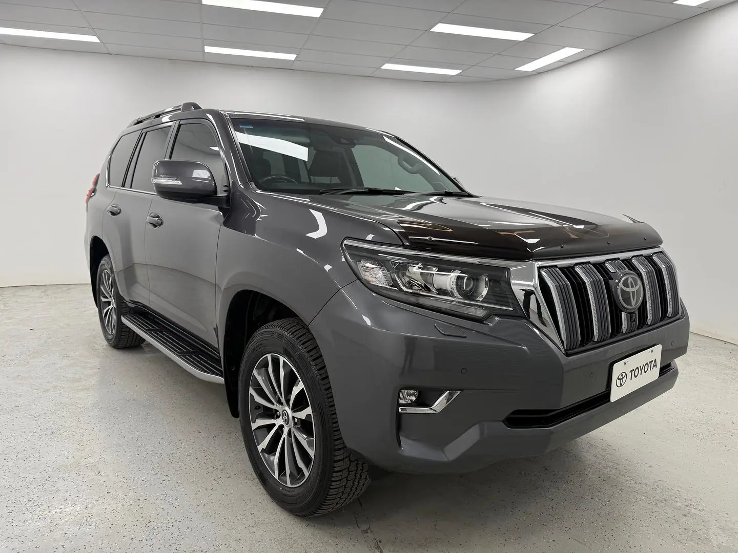 2021 Toyota Landcruiser Prado Gallery Image 1